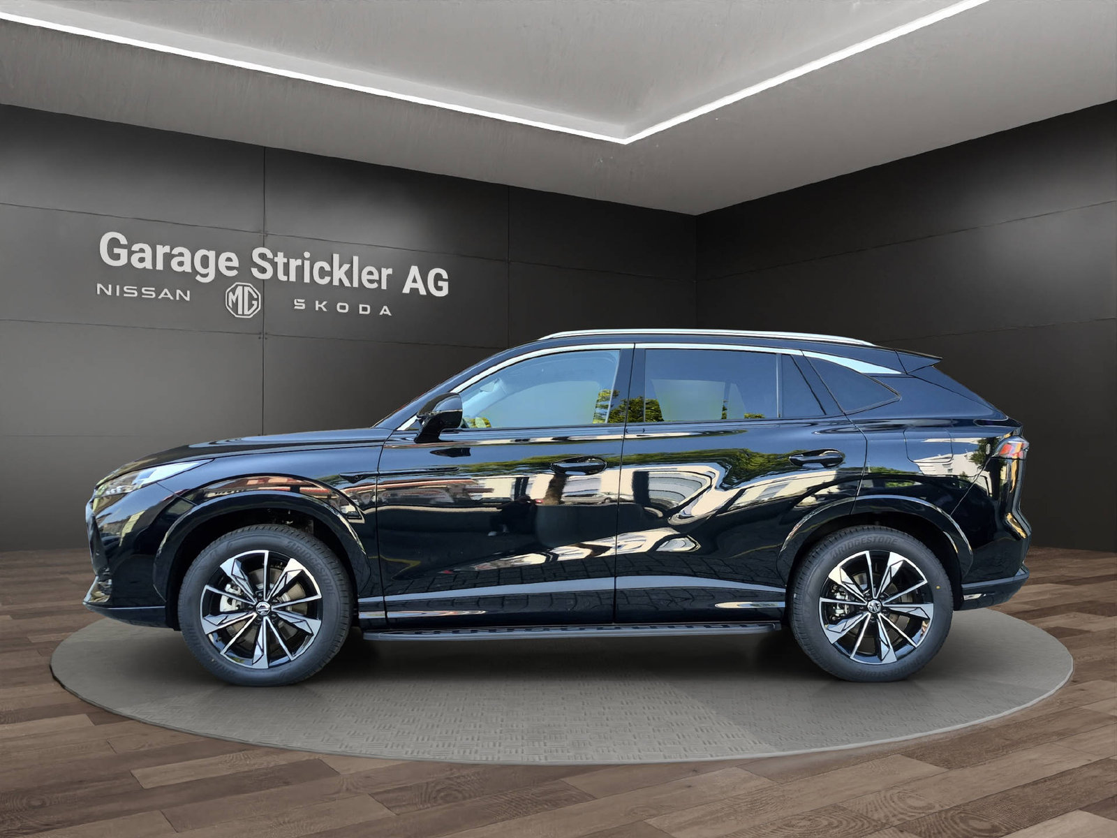 MG HS 1.5 PHEV Luxury, Hybride Rechargeable Essence/Électricité, Voiture nouvelle, Automatique - 2