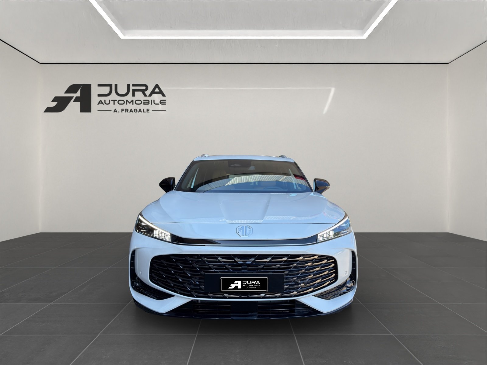 MG HS 1.5 Hybrid Luxury, Hybride Intégral Essence/Électricité, Voiture nouvelle, Automatique - 3