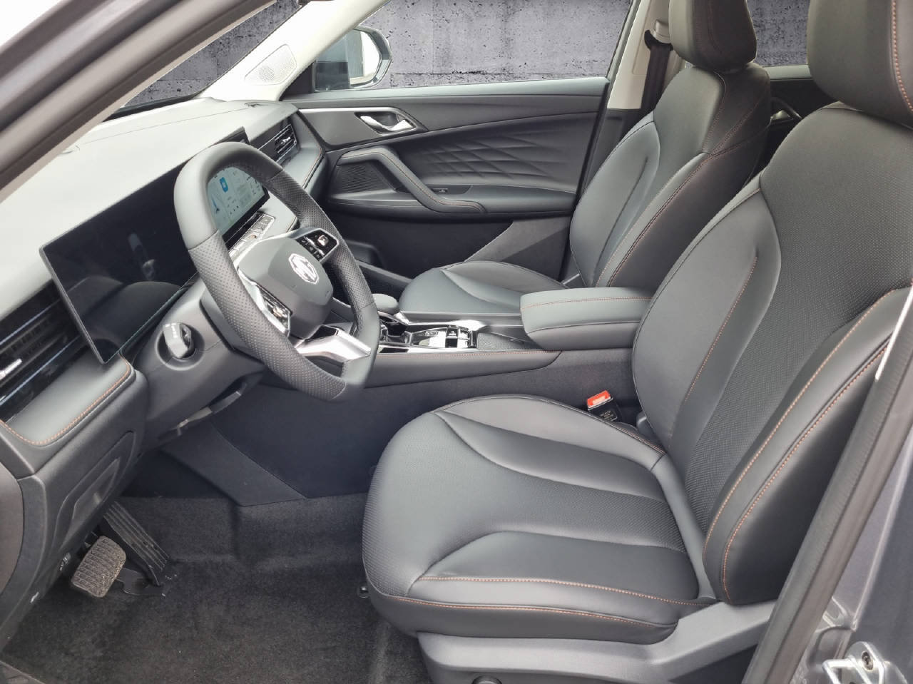 MG HS 1.5 Hybrid Luxury, Full-Hybrid Petrol/Electric, New car, Automatic - 5