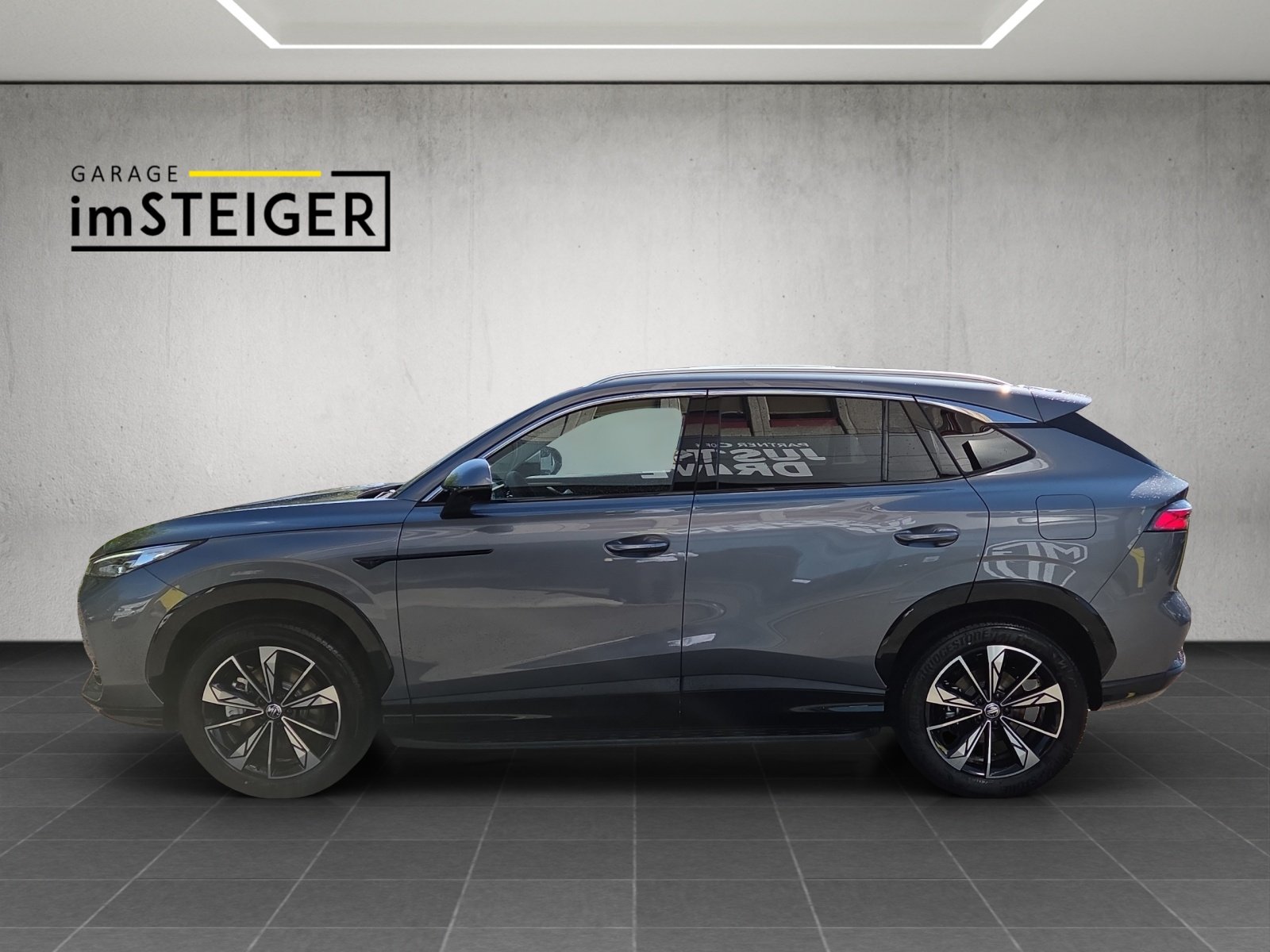 MG HS 1.5 PHEV Luxury, Hybride Rechargeable Essence/Électricité, Voiture nouvelle, Automatique - 2