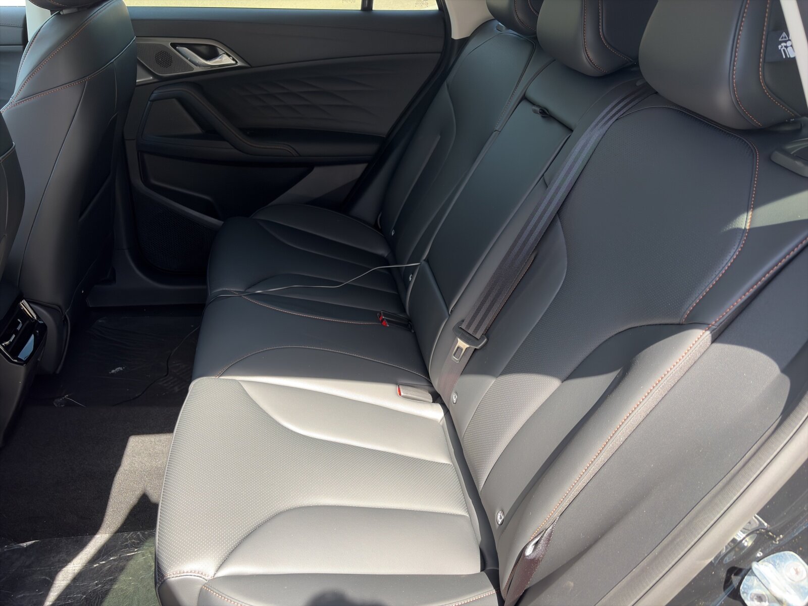 MG HS 1.5 PHEV Luxury, Voll-Hybrid Benzin/Elektro, Neuwagen, Automatik - 4