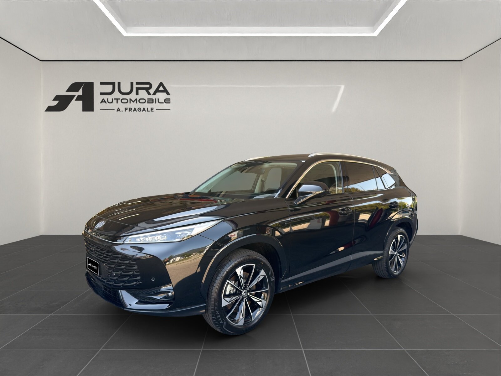 MG HS 1.5 Hybrid Luxury, Full-Hybrid Petrol/Electric, New car, Automatic - 2