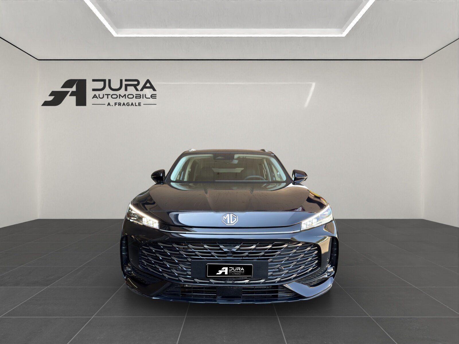 MG HS 1.5 Hybrid Luxury, Full-Hybrid Petrol/Electric, New car, Automatic - 3