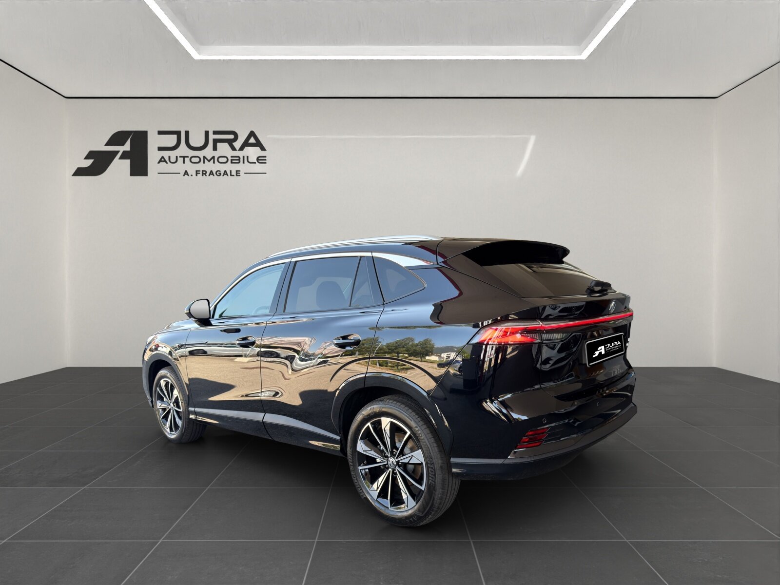 MG HS 1.5 Hybrid Luxury, Full-Hybrid Petrol/Electric, New car, Automatic - 5