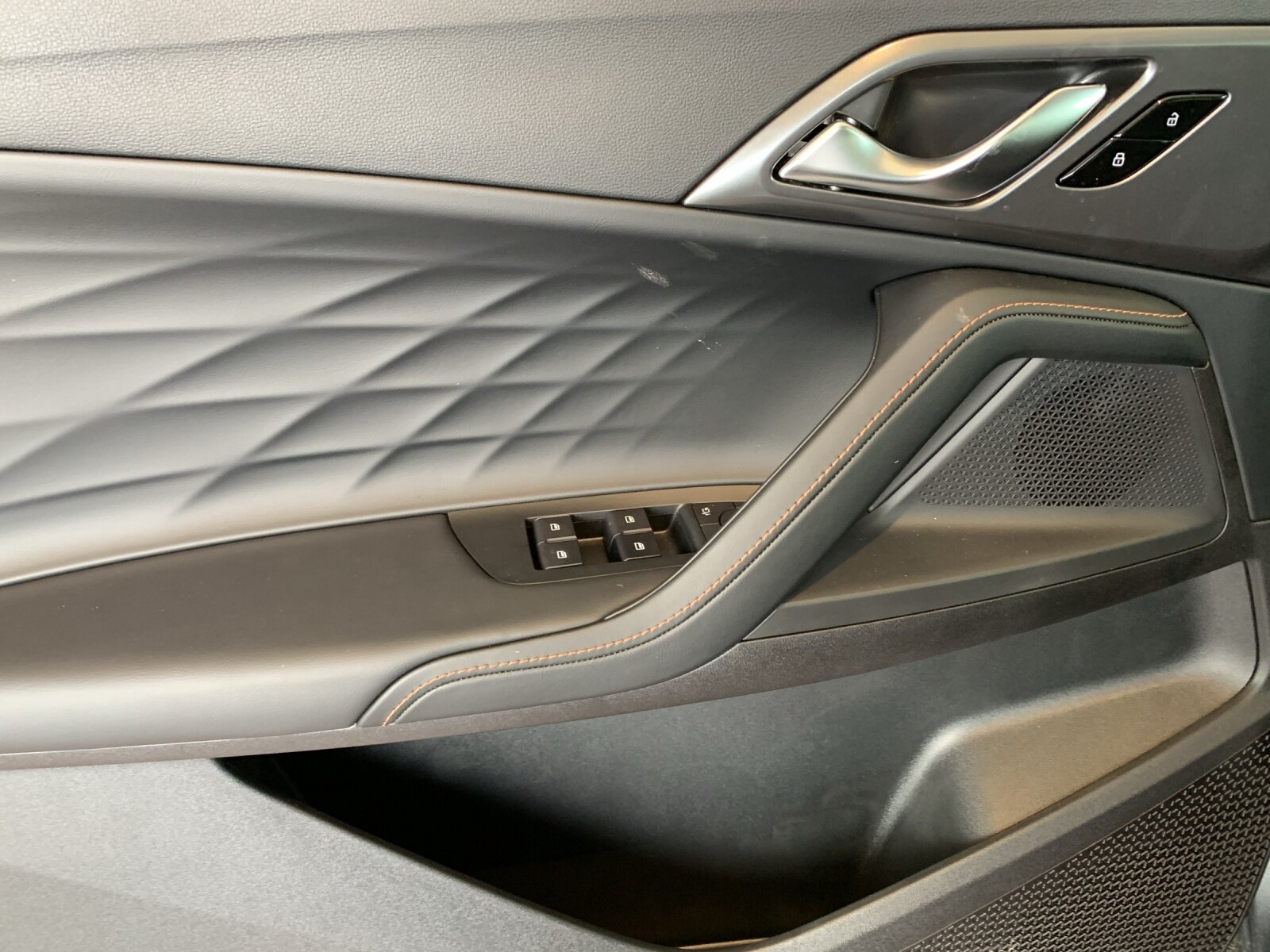 MG HS 1.5 Hybrid Luxury, Voll-Hybrid Benzin/Elektro, Neuwagen, Automatik - 7