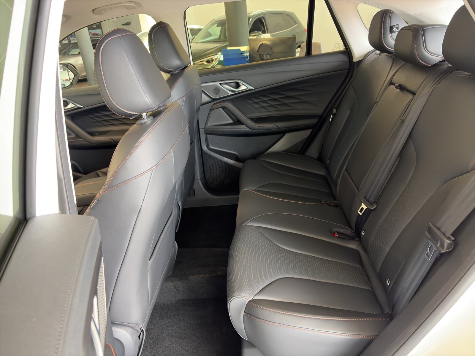 MG HS 1.5 Hybrid Luxury, Benzin, Neuwagen, Automatik - 5