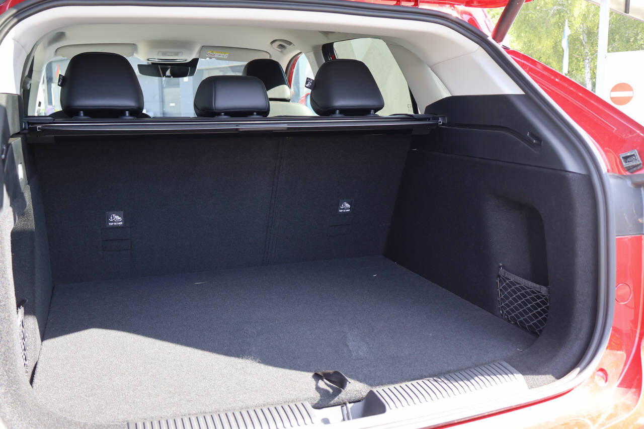 MG HS 1.5 PHEV Luxury, Plug-in-Hybrid Benzin/Elektro, Neuwagen, Automatik - 4