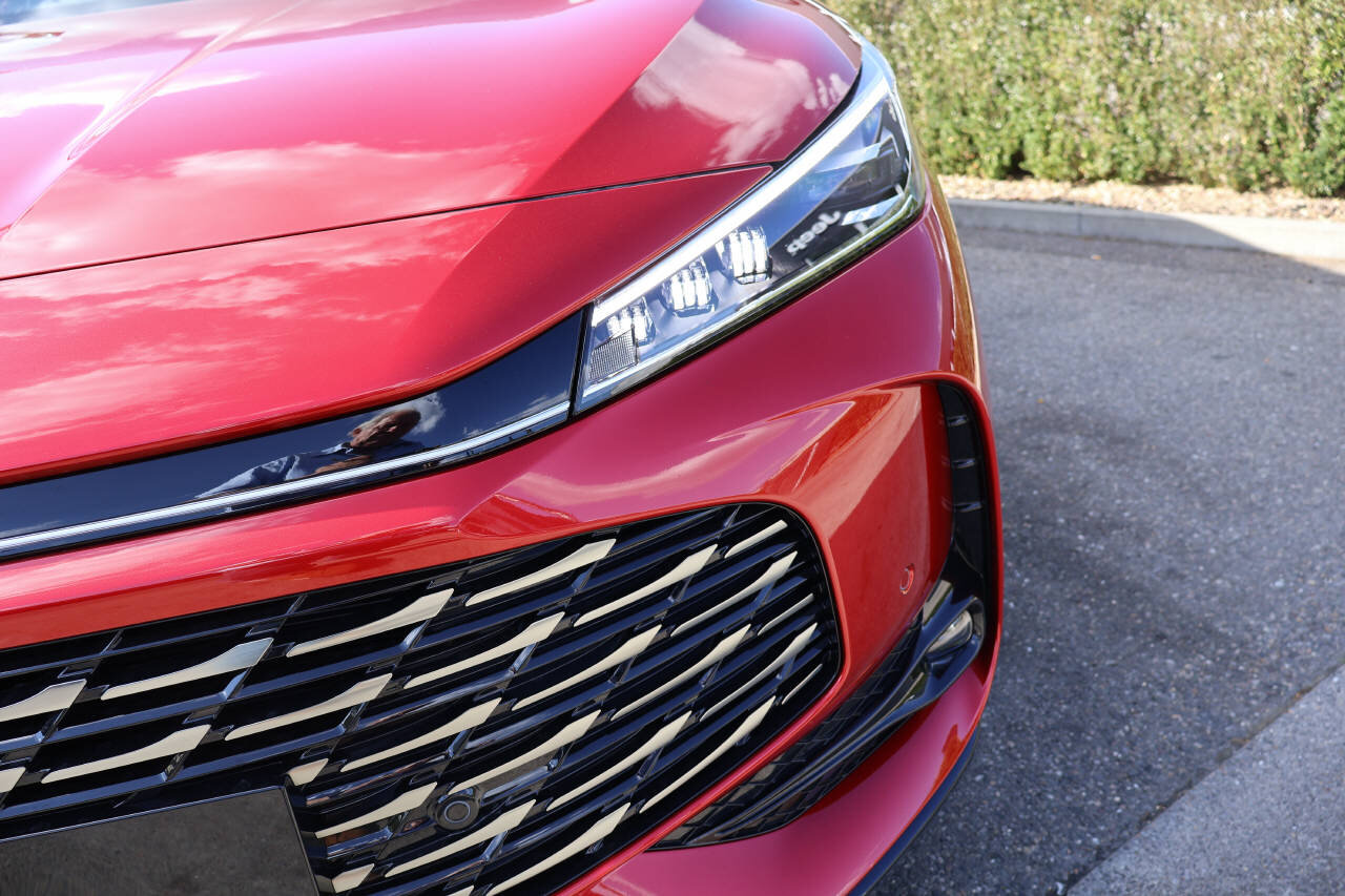 MG HS 1.5 PHEV Luxury, Plug-in-Hybrid Benzin/Elektro, Neuwagen, Automatik - 6