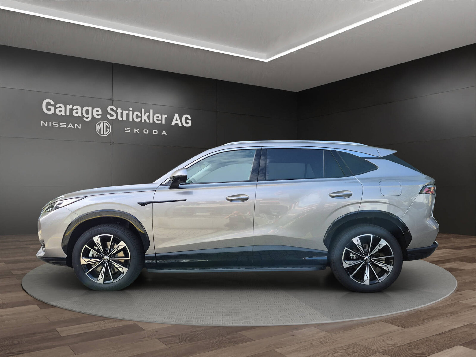 MG HS 1.5 PHEV Luxury, Plug-in-Hybrid Benzin/Elektro, Neuwagen, Automatik - 2