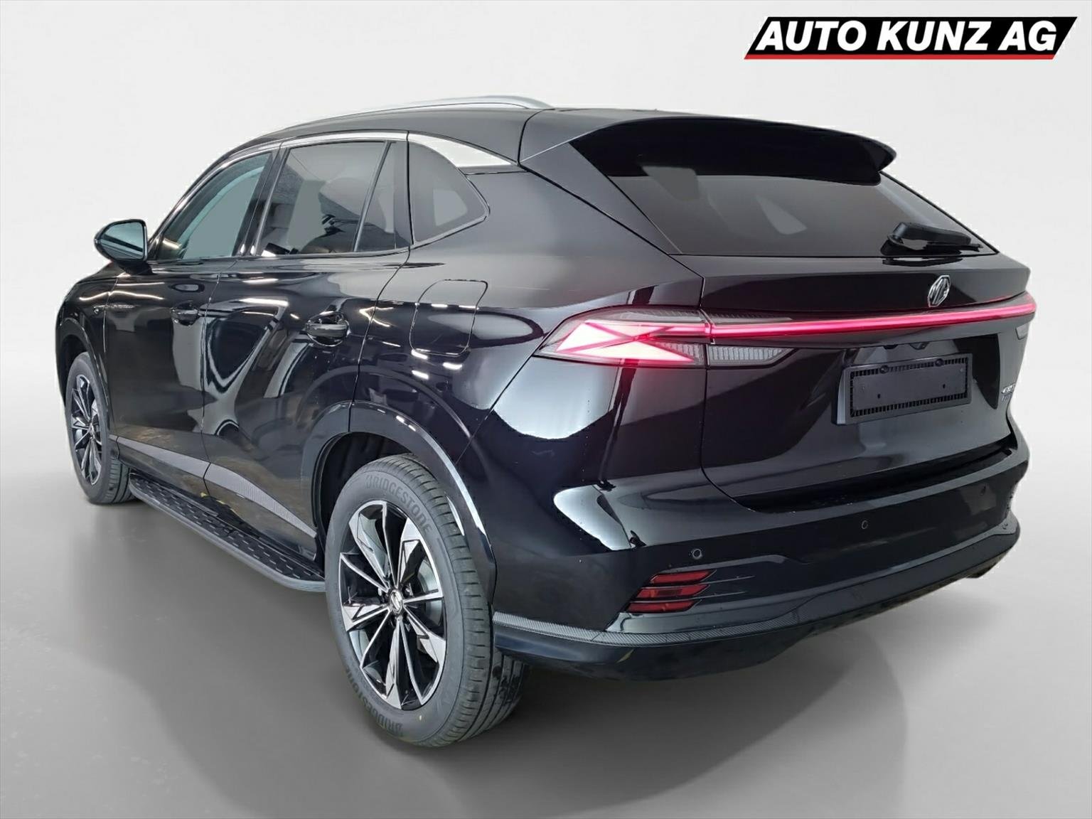 MG MG HS 1.5 T PHEV Luxury, Plug-in-Hybrid Petrol/Electric, Second hand / Used, Automatic - 2