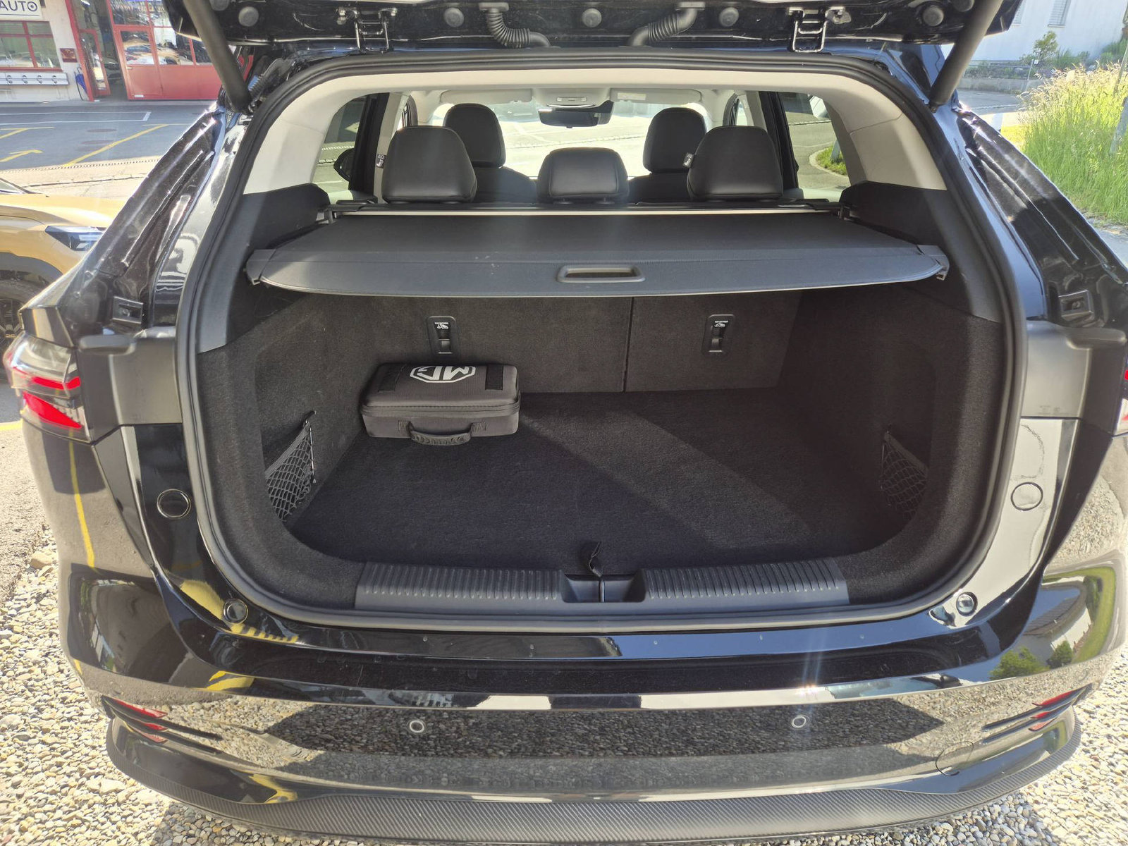 MG HS PHEV Luxury, Plug-in-Hybrid Benzin/Elektro, Occasion / Gebraucht, Automatik - 7