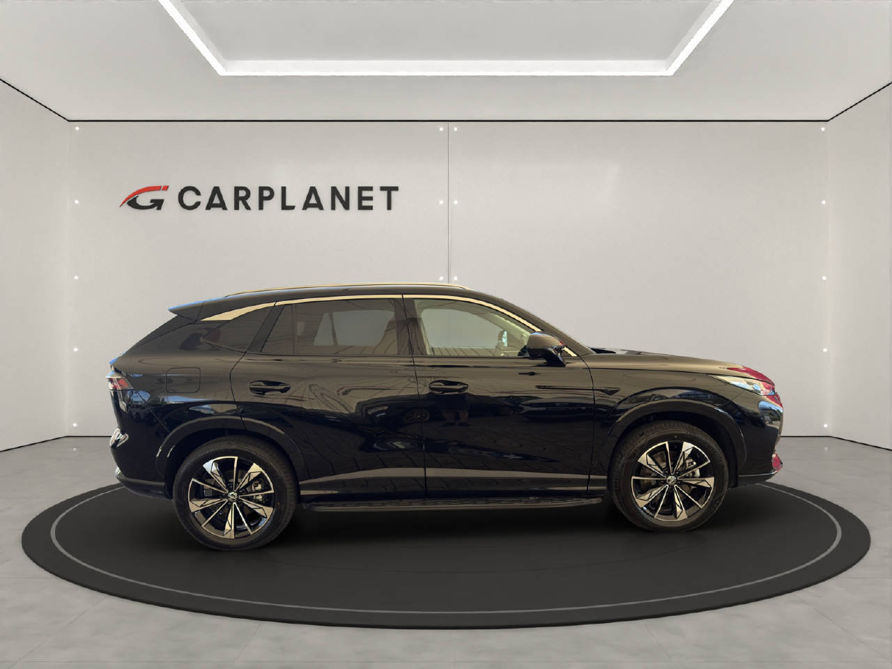 MG HS 1.5 PHEV **Luxury** 272PS, Plug-in-Hybrid Petrol/Electric, Second hand / Used, Automatic - 4