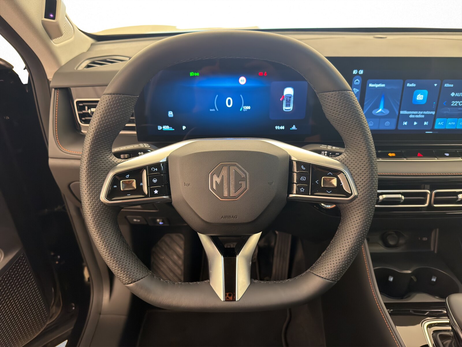 MG HS 1.5 Vti-Tech Luxury, Petrol, Second hand / Used, Automatic - 7
