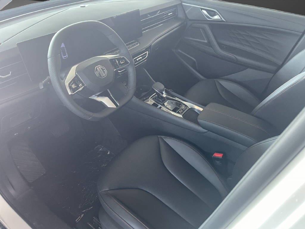 MG HS 1.5 PHEV Luxury, Plug-in-Hybrid Benzina/Elettrica, Auto dimostrativa, Automatico - 6