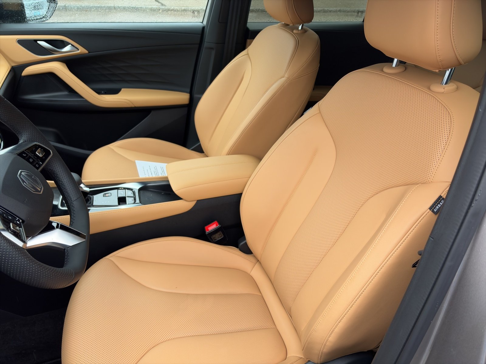 MG HS 1.5 PHEV Luxury, Voll-Hybrid Benzin/Elektro, Vorführwagen, Automatik - 4