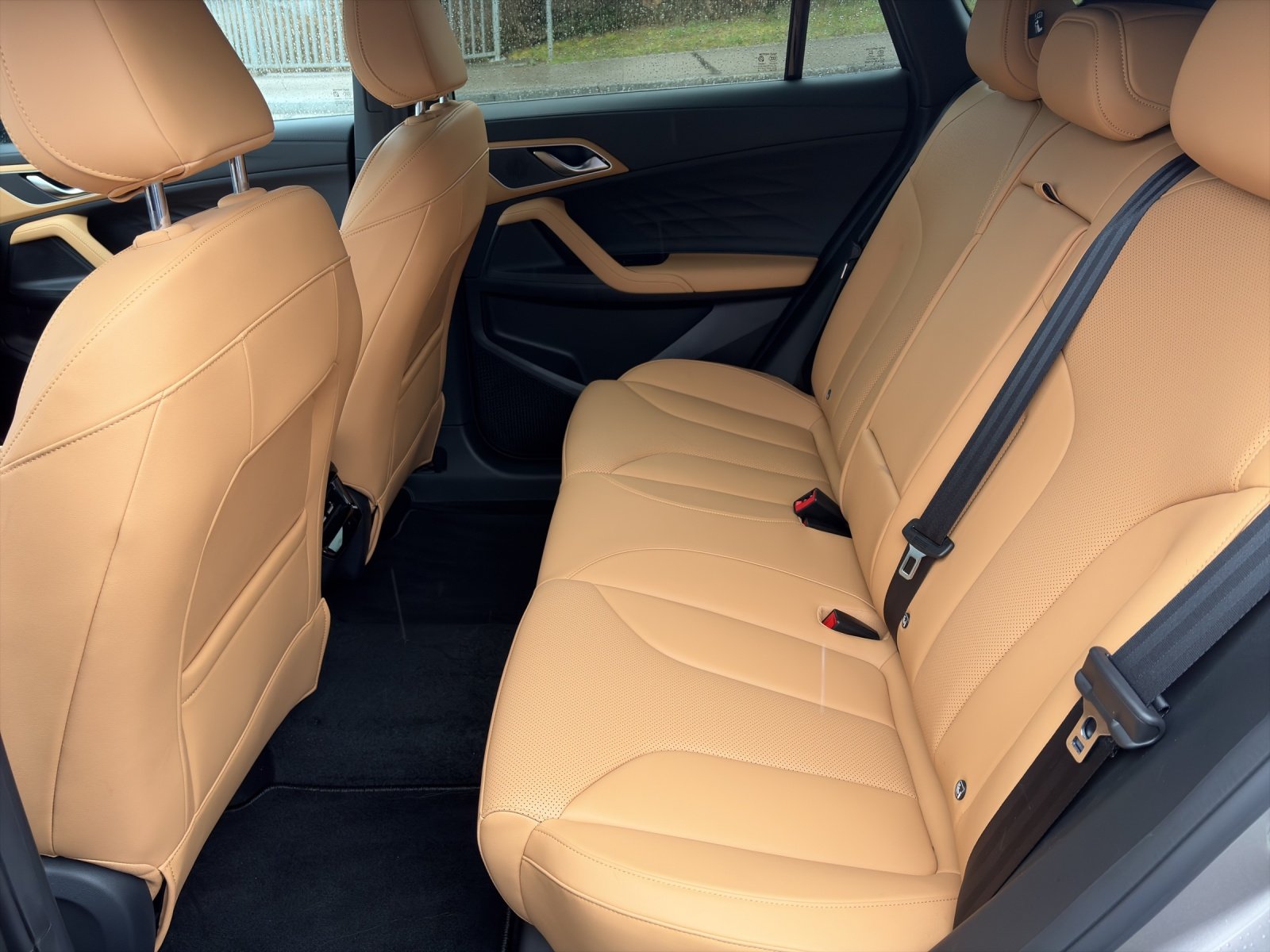 MG HS 1.5 PHEV Luxury, Voll-Hybrid Benzin/Elektro, Vorführwagen, Automatik - 5
