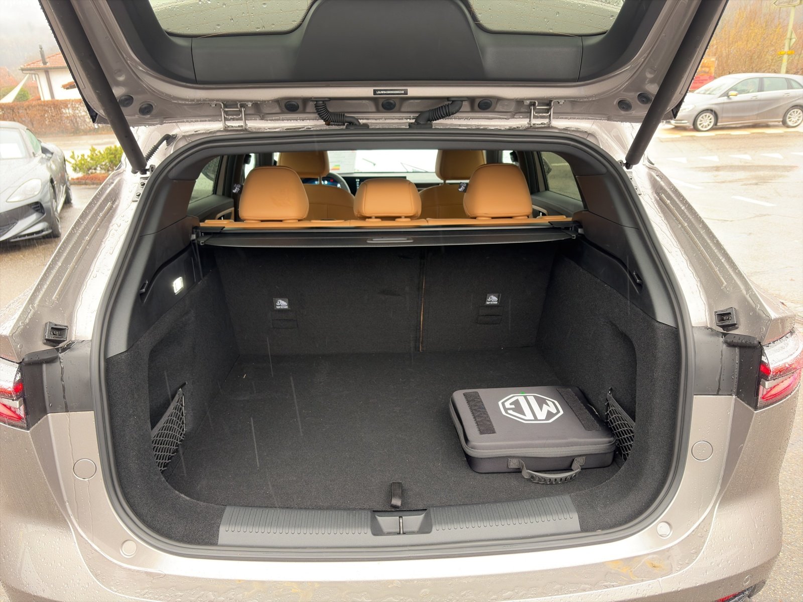 MG HS 1.5 PHEV Luxury, Voll-Hybrid Benzin/Elektro, Vorführwagen, Automatik - 7