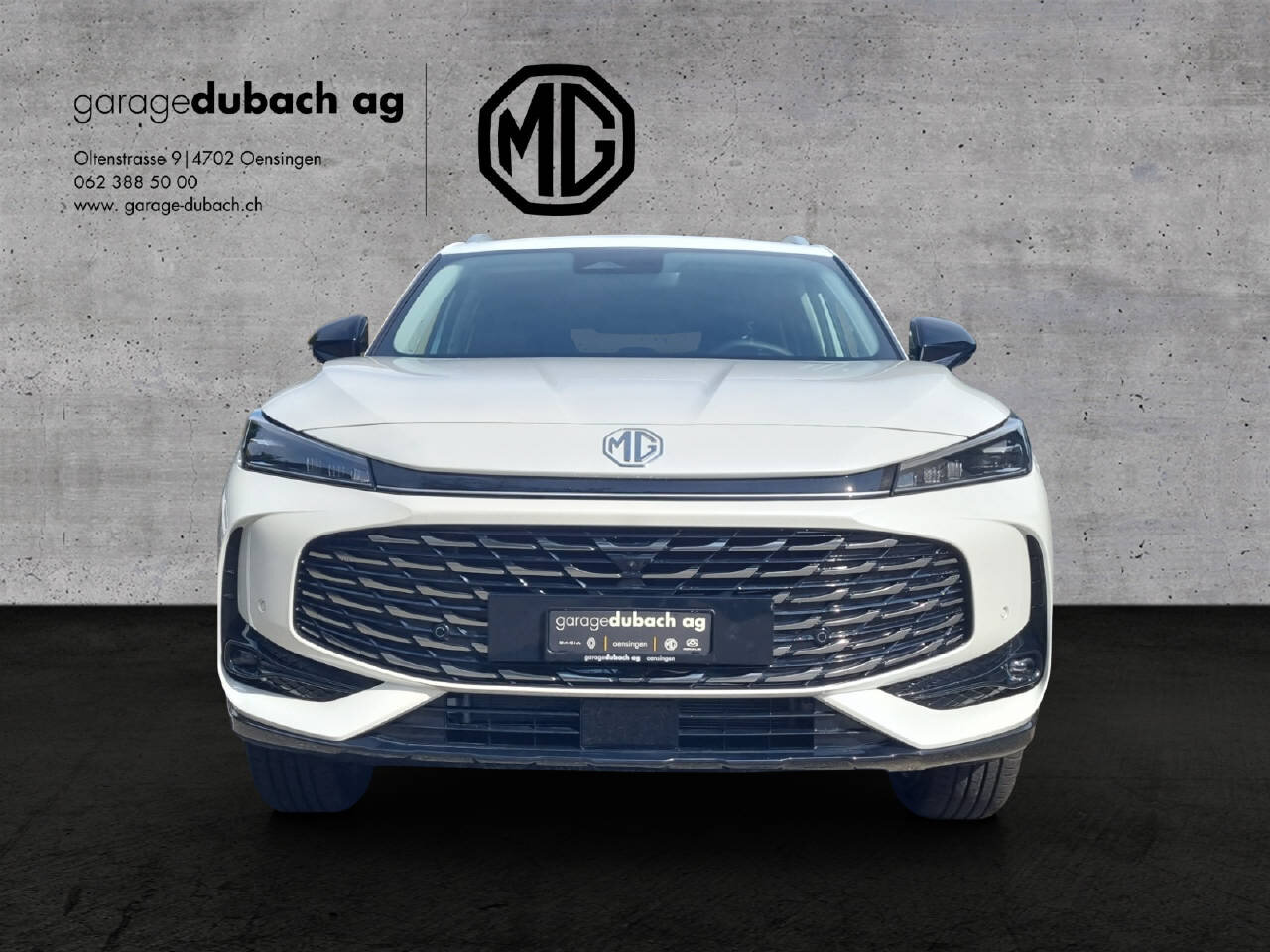 MG HS 1.5 PHEV Luxury, Plug-in-Hybrid Petrol/Electric, Ex-demonstrator, Automatic - 2