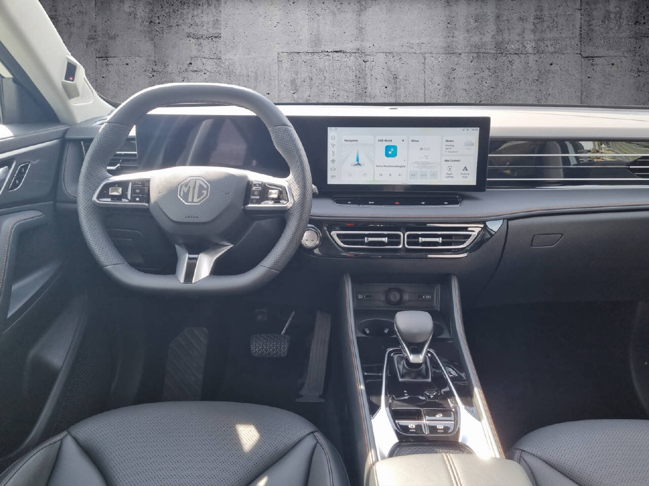MG HS 1.5 PHEV Luxury, Plug-in-Hybrid Petrol/Electric, Ex-demonstrator, Automatic - 6