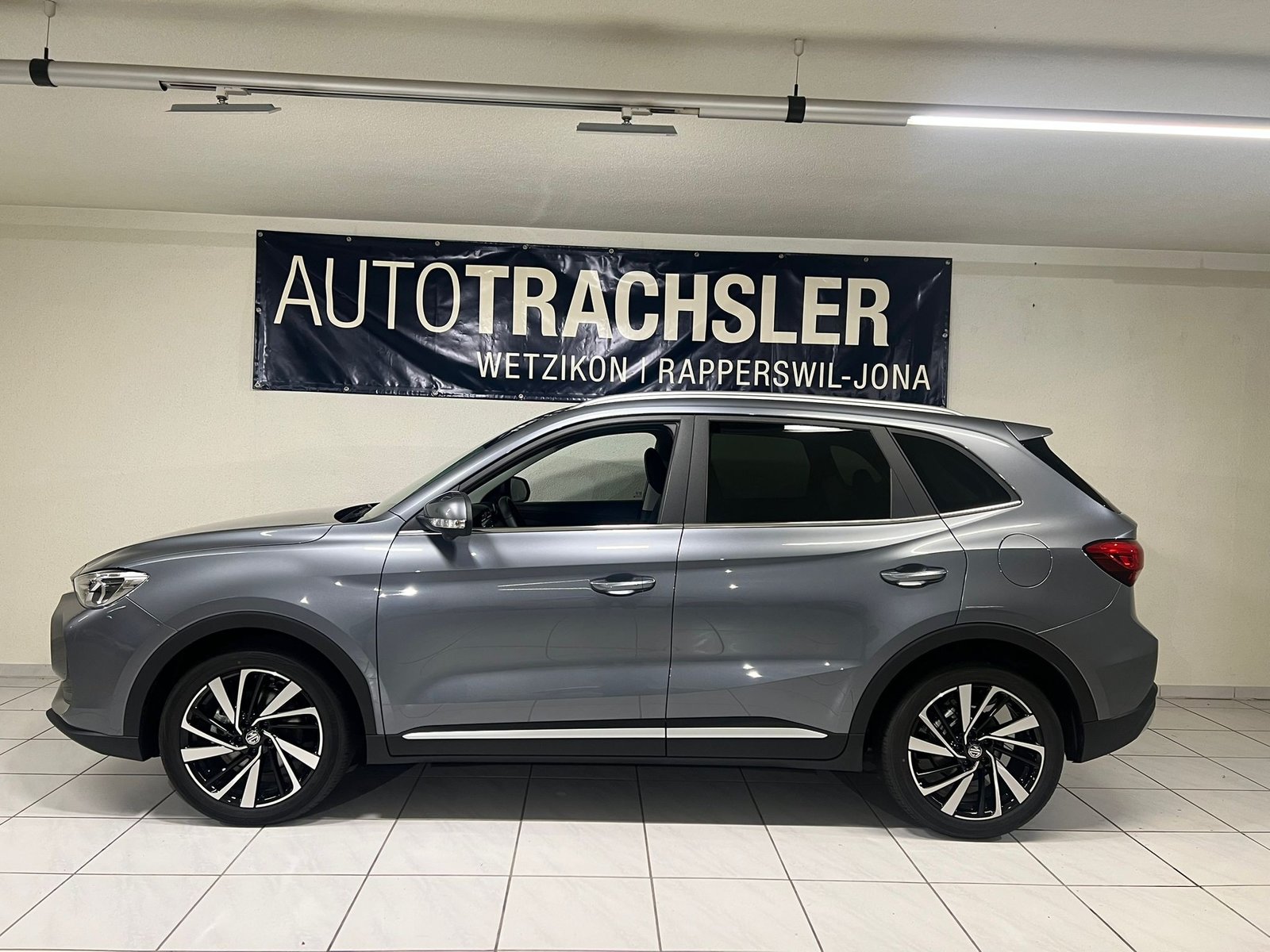 MG ZS 1.5 Hybrid+ Luxury, Hybride Integrale Benzina/Elettrica, Auto nuove, Automatico - 2