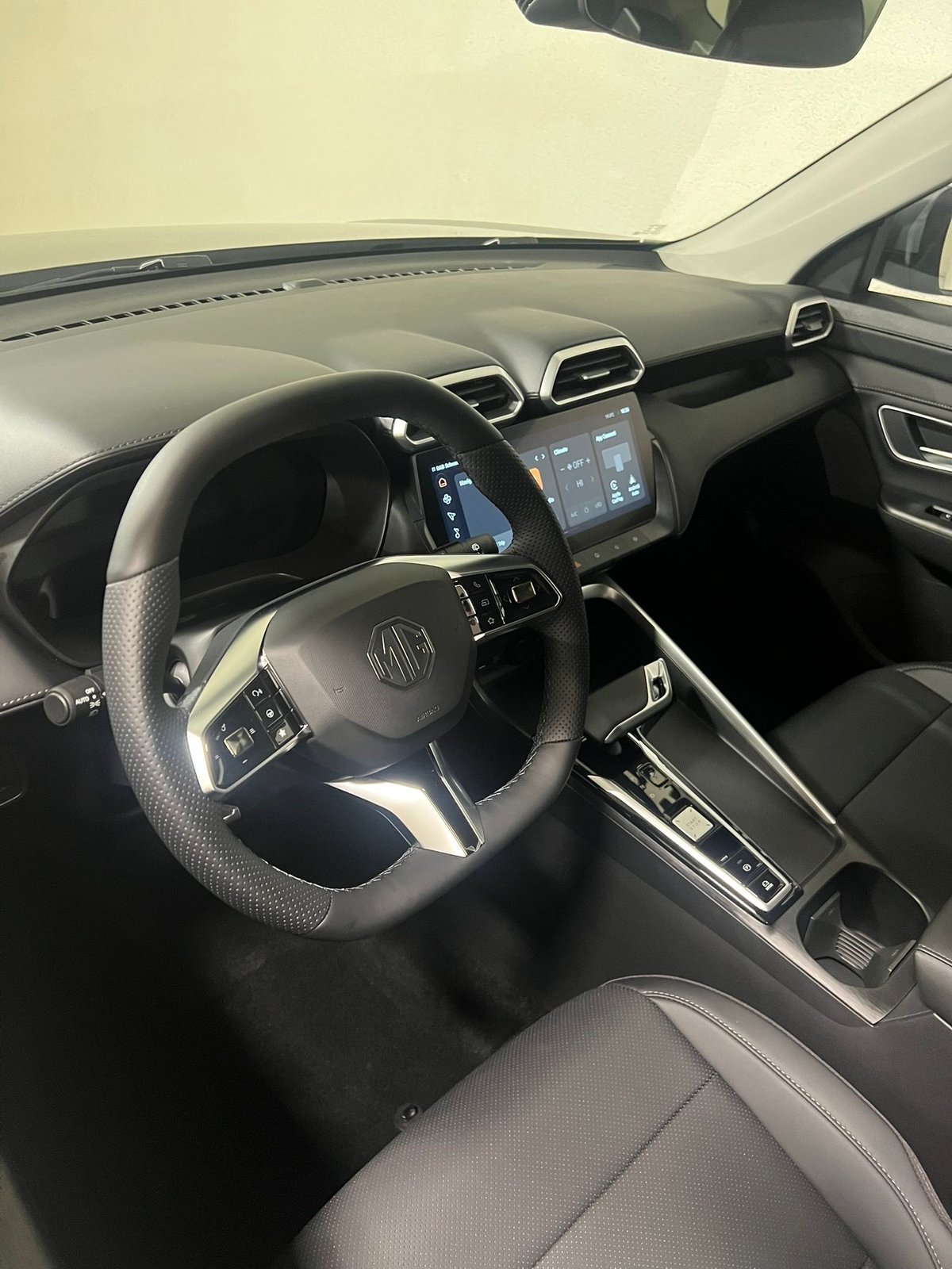 MG ZS 1.5 Hybrid+ Luxury, Hybride Integrale Benzina/Elettrica, Auto nuove, Automatico - 6