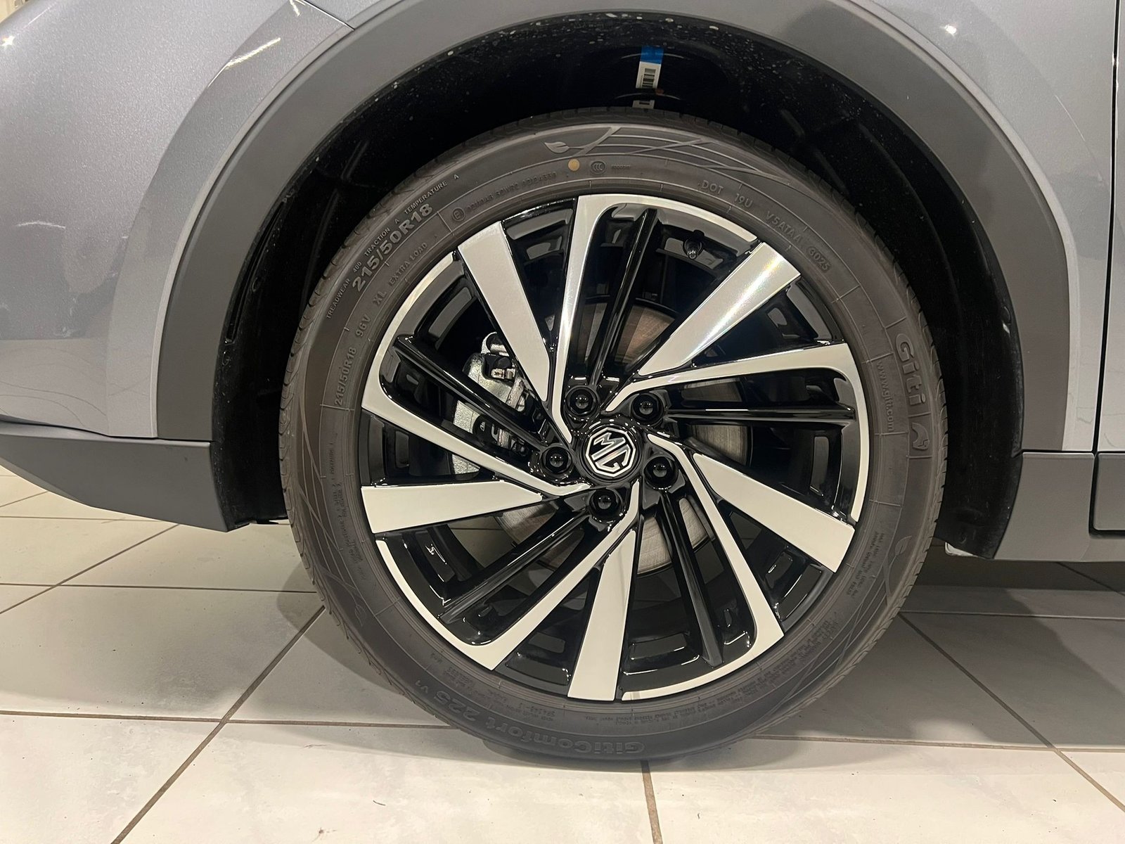 MG ZS 1.5 Hybrid+ Luxury, Hybride Integrale Benzina/Elettrica, Auto nuove, Automatico - 7