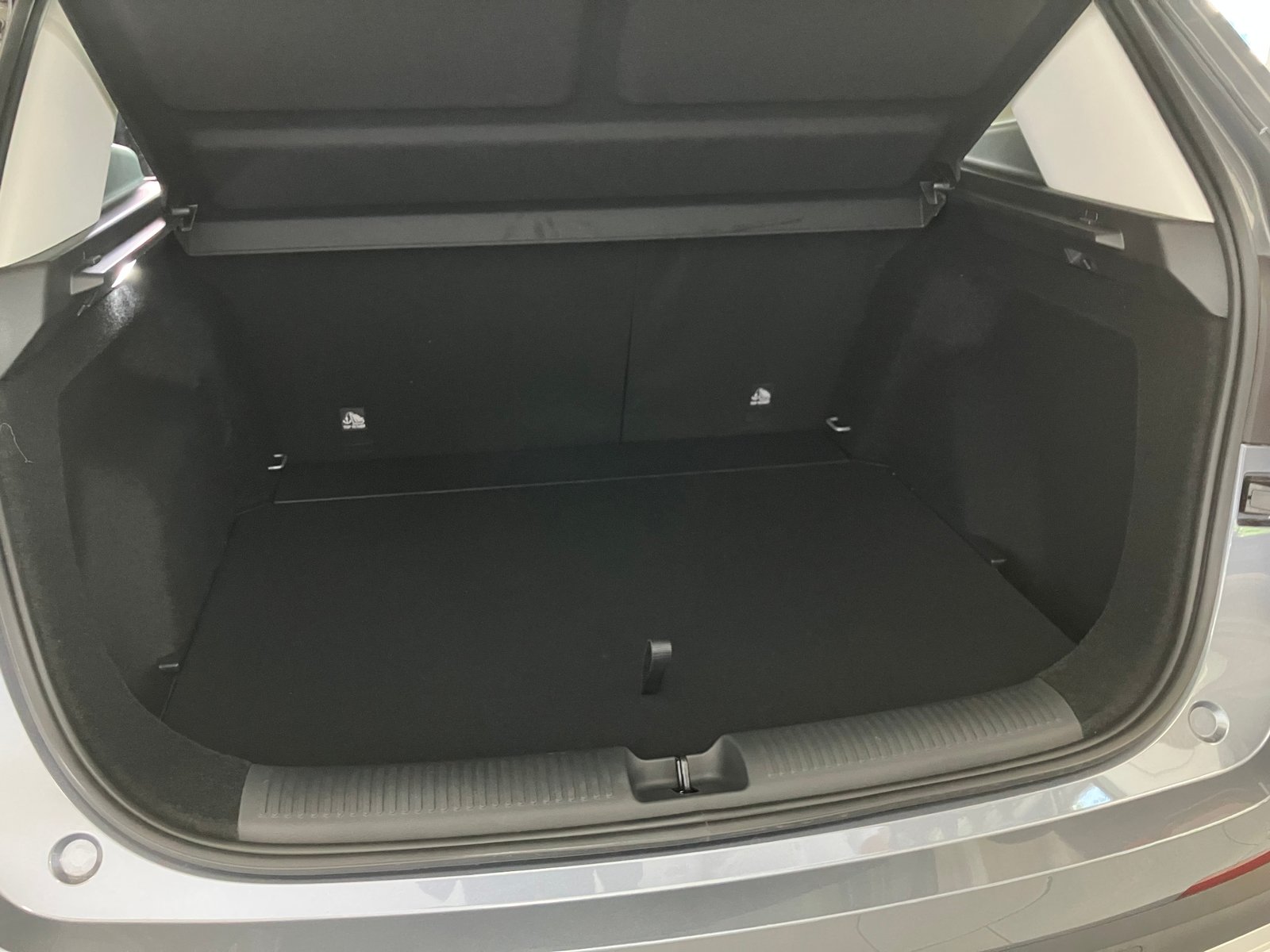 MG ZS 1.5 Comfort, Petrol, New car, Manual - 6