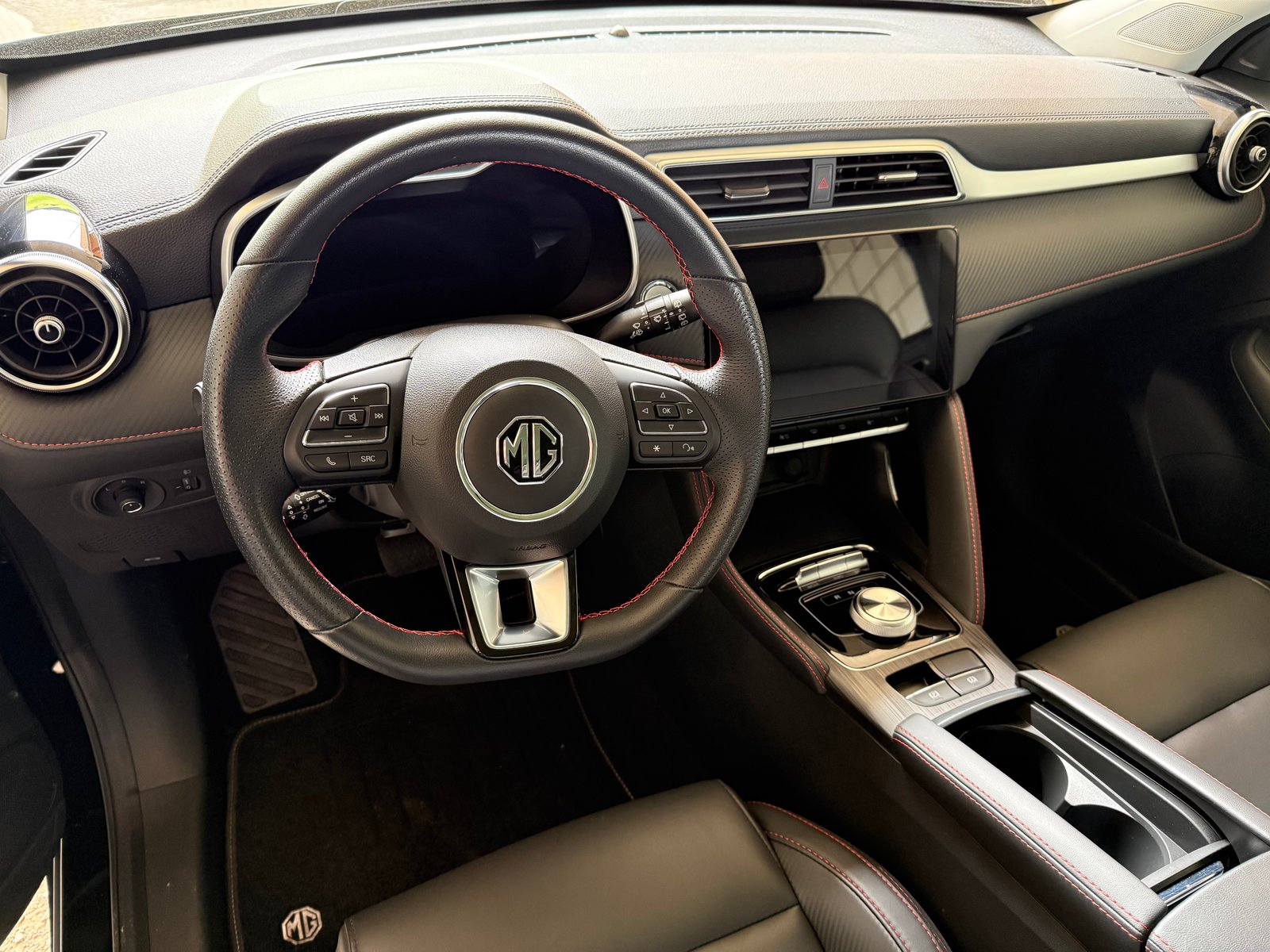 MG ZS EV 70kWh Luxury, Elektro, Occasion / Gebraucht, Automatik - 3