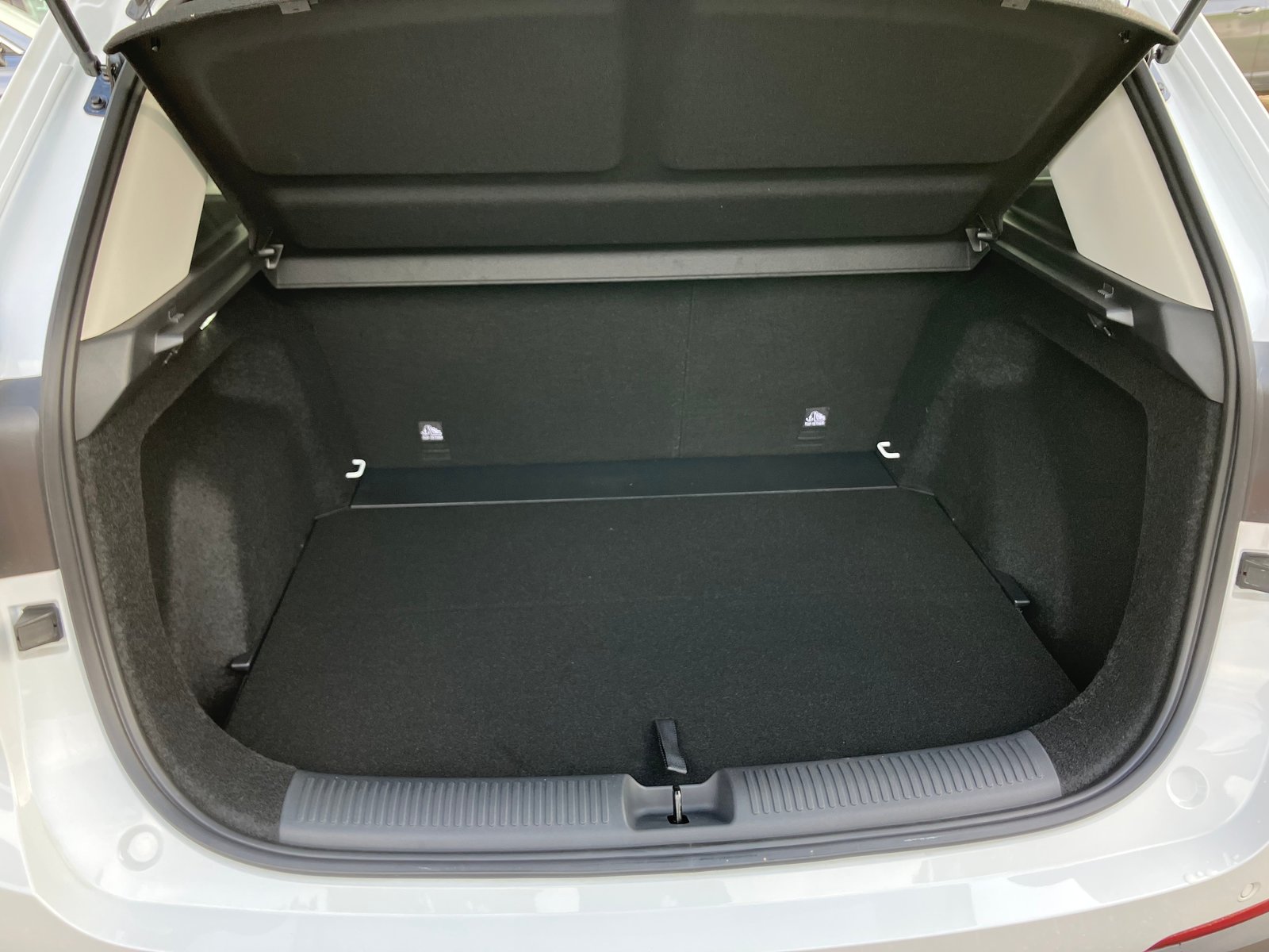 MG ZS 1.5 Hybrid+ Luxury, Full-Hybrid Petrol/Electric, Ex-demonstrator, Automatic - 7