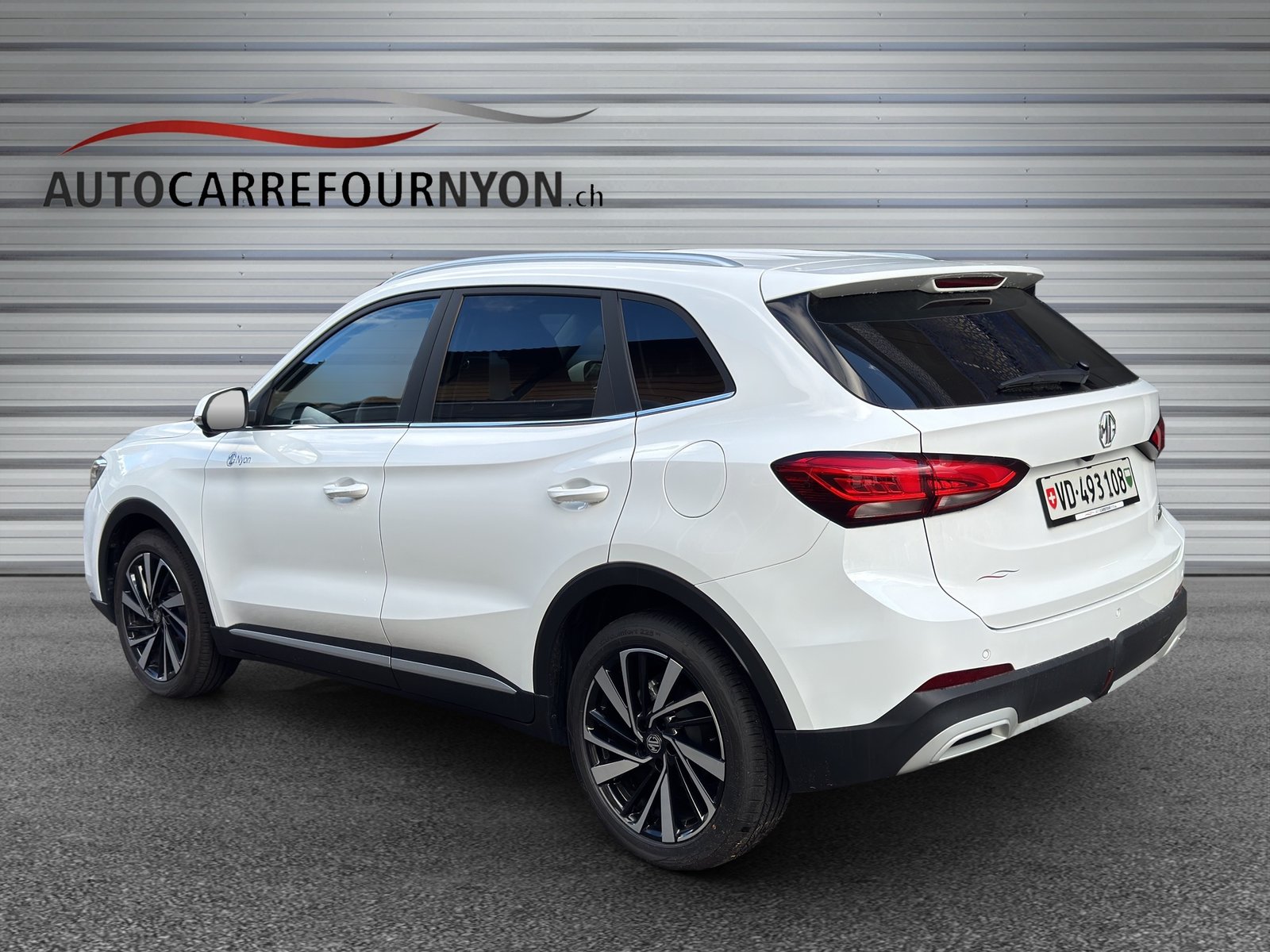 MG ZS 1.5 Hybrid+ Luxury, Hybride Integrale Benzina/Elettrica, Auto dimostrativa, Automatico - 4