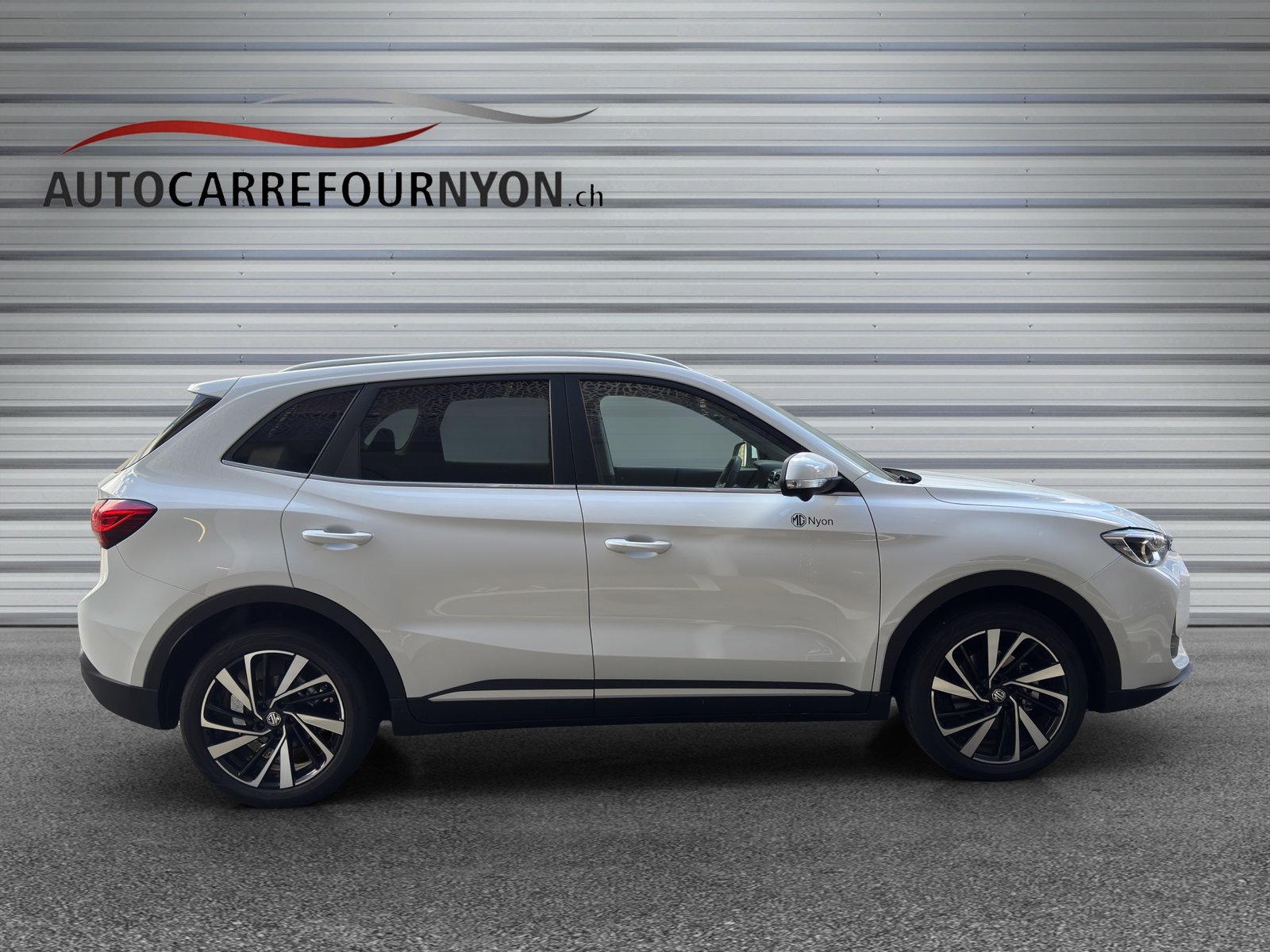 MG ZS 1.5 Hybrid+ Luxury, Hybride Integrale Benzina/Elettrica, Auto dimostrativa, Automatico - 7