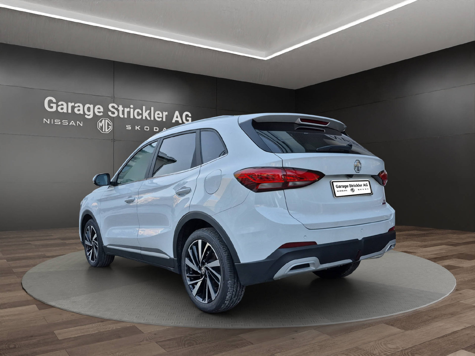 MG ZS 1.5 Hybrid+ Luxury, Hybride Intégral Essence/Électricité, Voiture nouvelle, Automatique - 3