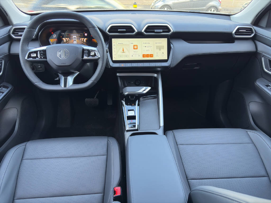 MG ZS 1.5 Hybrid+ Luxury, Voll-Hybrid Benzin/Elektro, Neuwagen, Automatik - 7