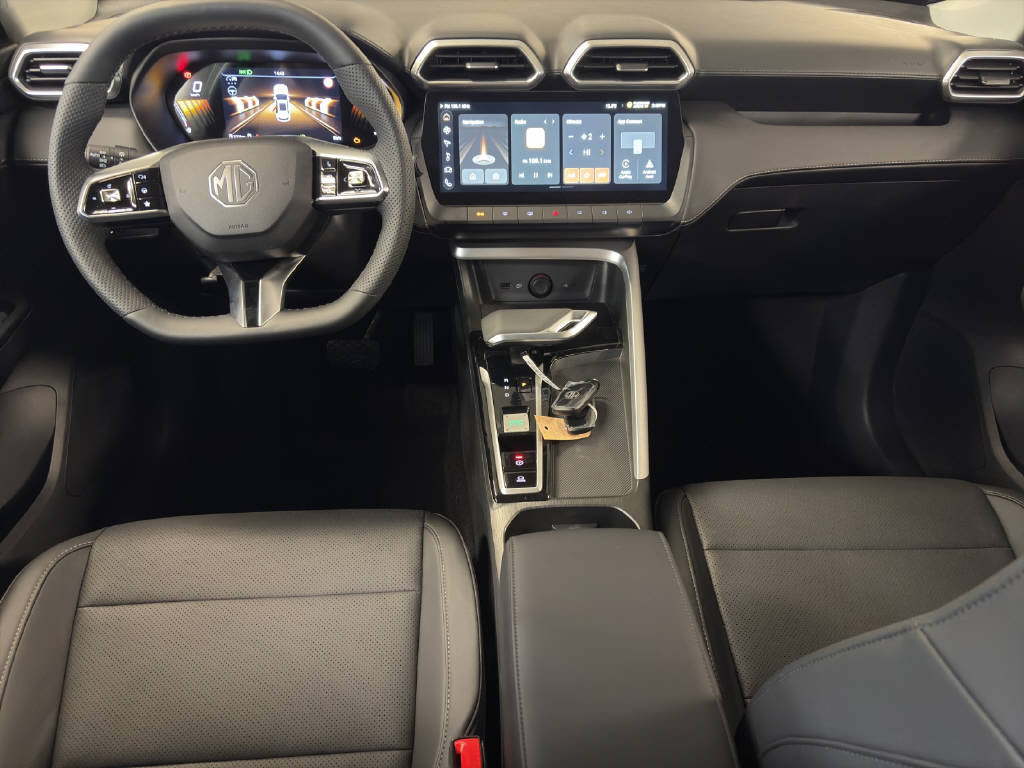 MG ZS 1.5 Hybrid+ Luxury, Full-Hybrid Petrol/Electric, New car, Automatic - 7