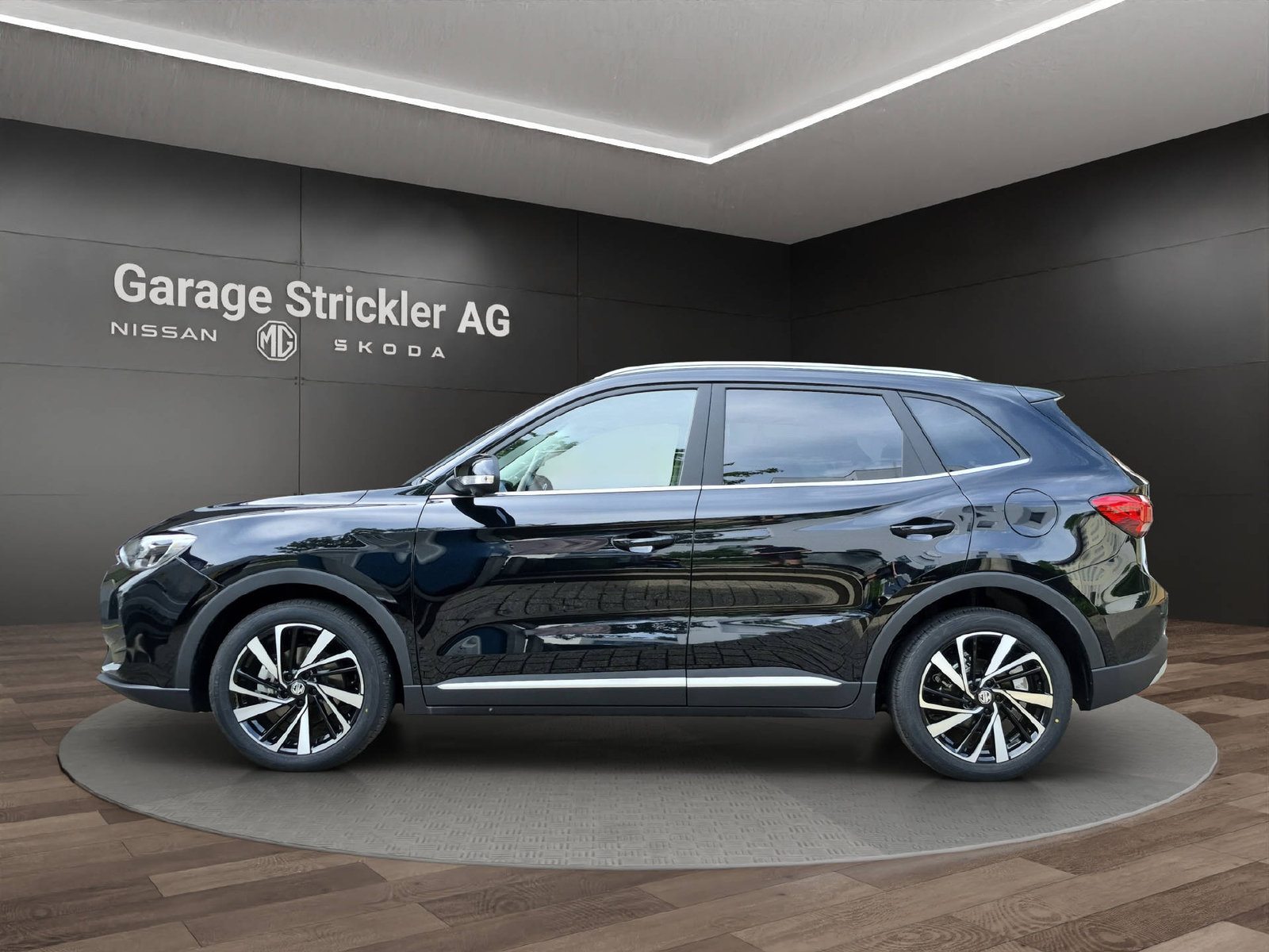 MG ZS 1.5 Hybrid+ Luxury Sunroof, Hybride Integrale Benzina/Elettrica, Auto nuove, Automatico - 2
