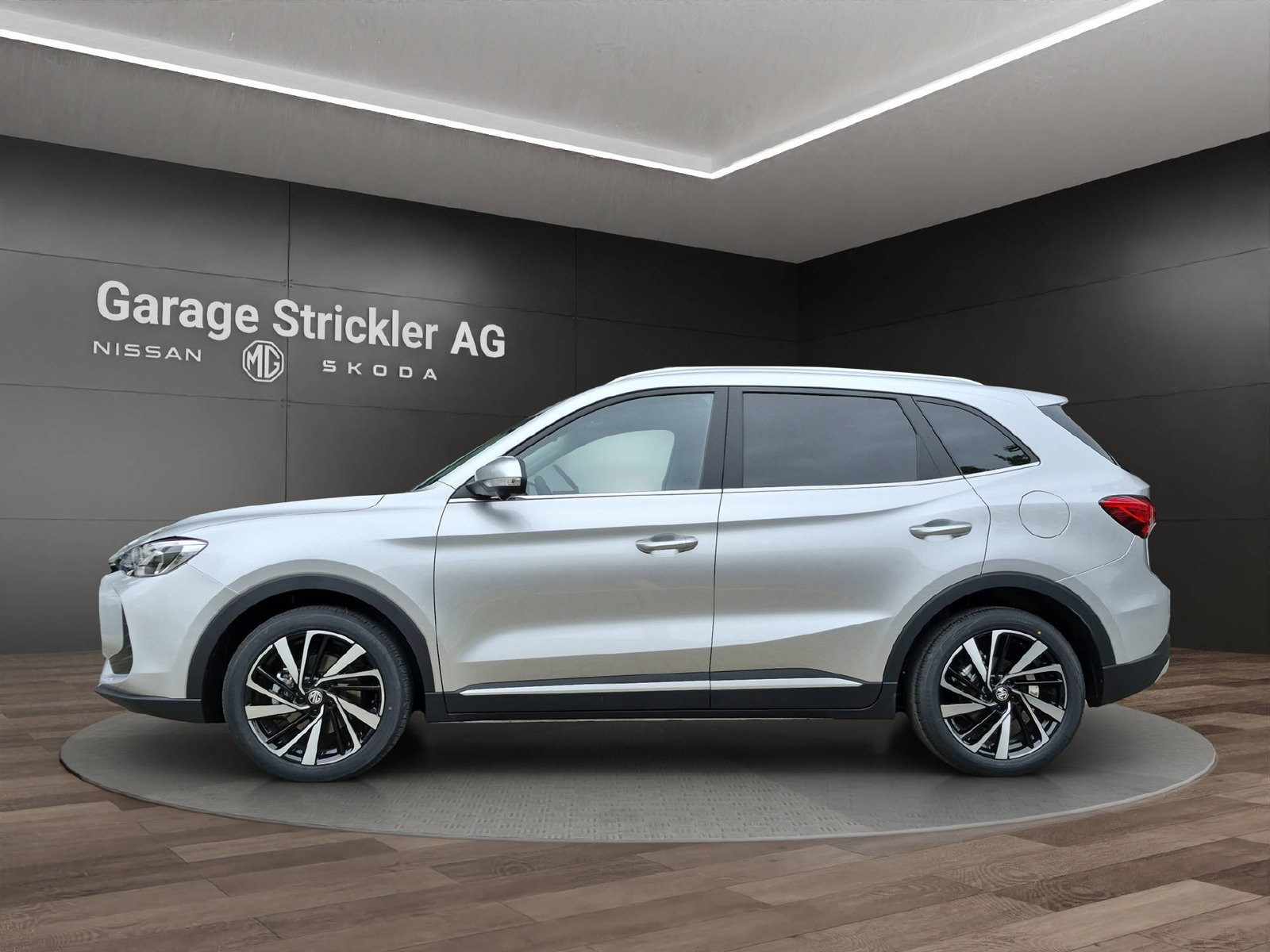 MG ZS 1.5 Hybrid+ Luxury Sunroof, Hybride Integrale Benzina/Elettrica, Auto nuove, Automatico - 2