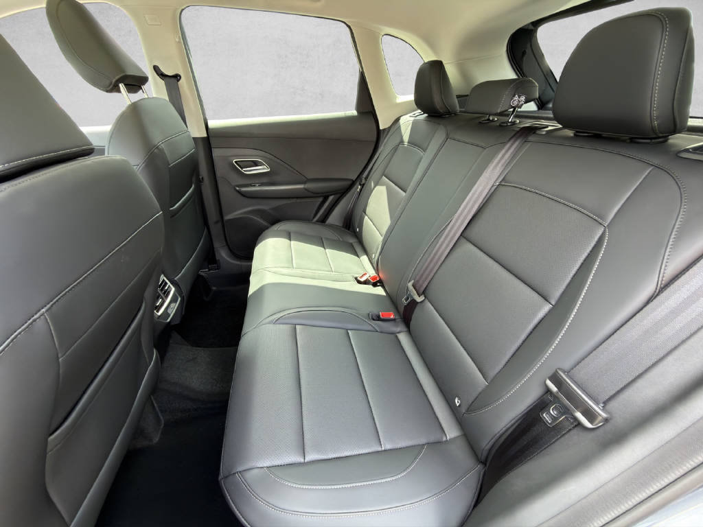 MG ZS 1.5 Hybrid+ Luxury, Full-Hybrid Petrol/Electric, New car, Automatic - 7