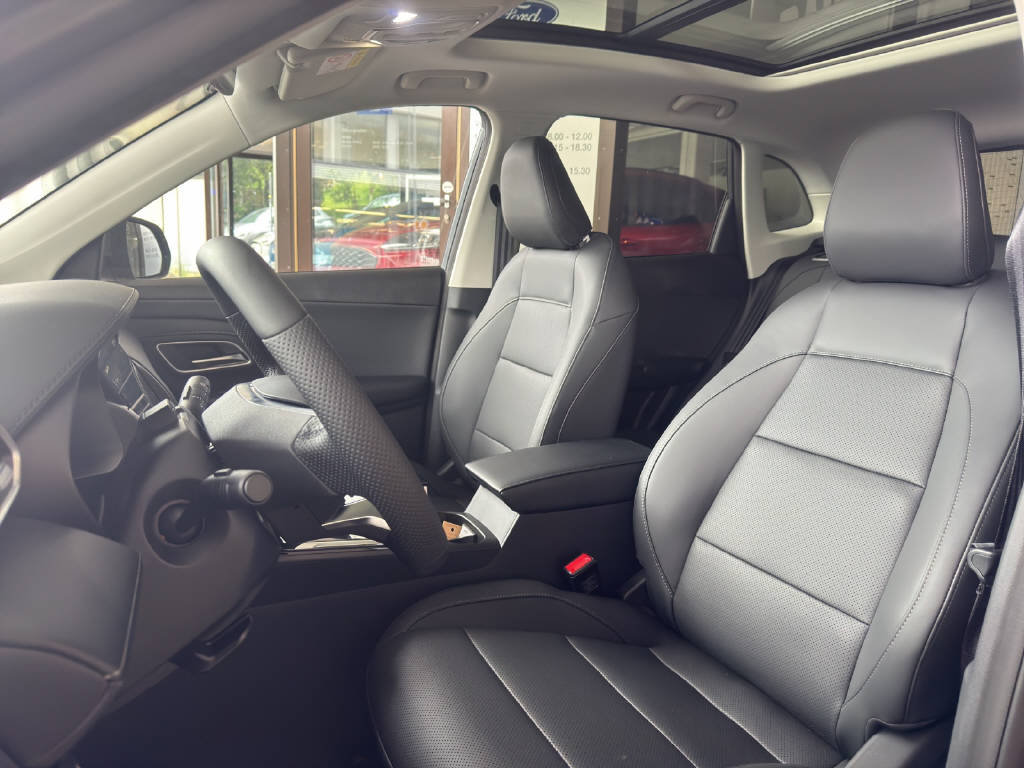 MG ZS 1.5 Hybrid+ Luxury, Hybride Intégral Essence/Électricité, Voiture nouvelle, Automatique - 5