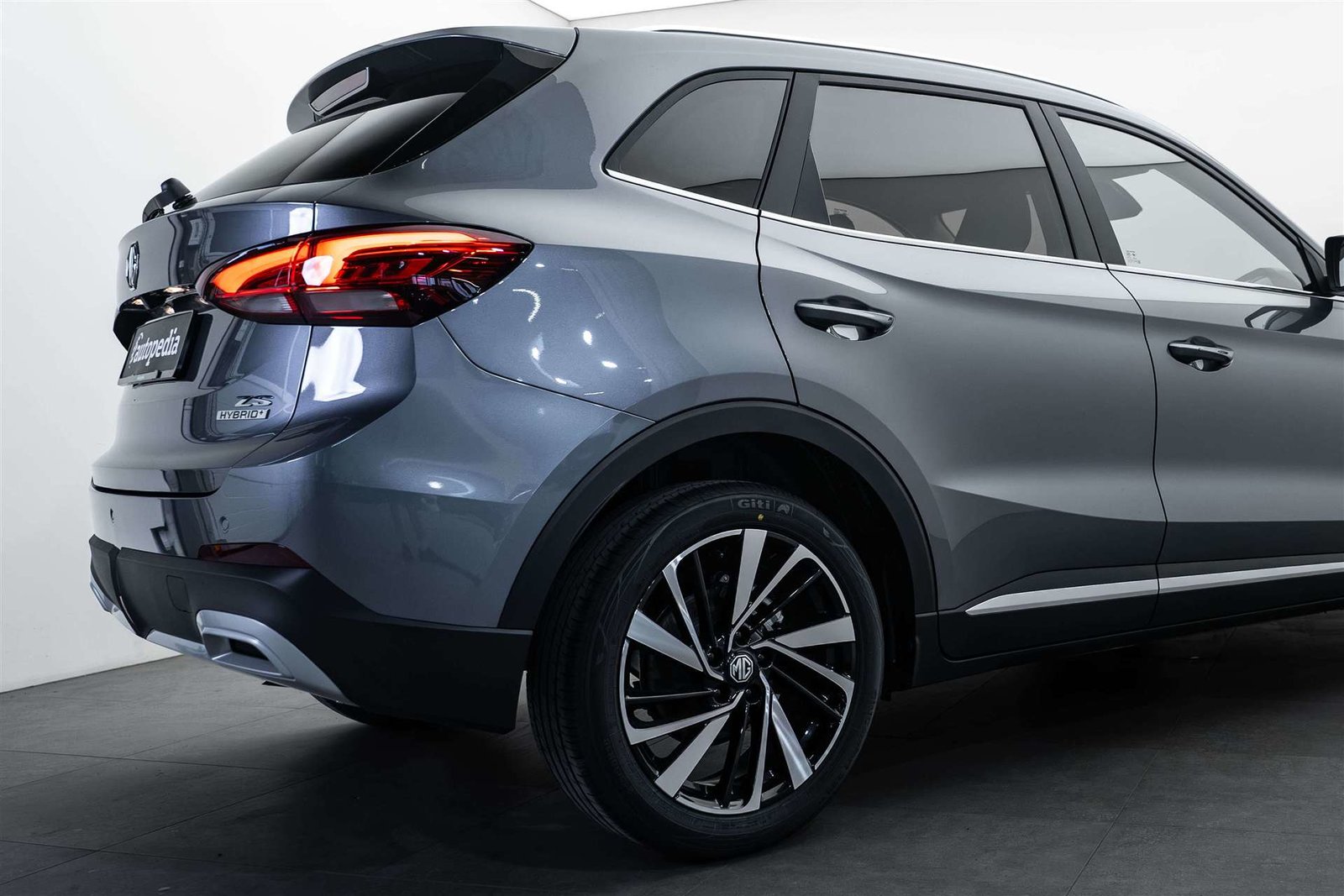 MG ZS 1.5 HEV Luxury Automat NEW, Voll-Hybrid Benzin/Elektro, Neuwagen, Automatik - 4