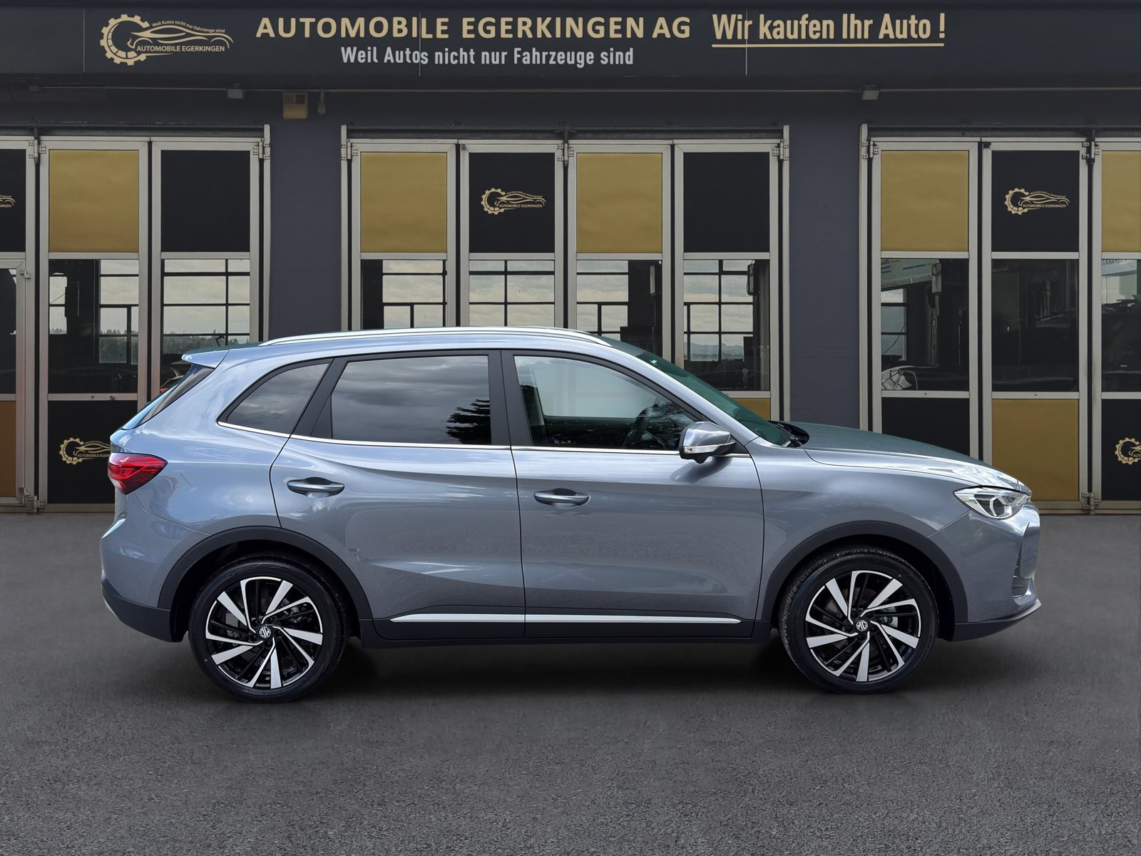 MG ZS 1.5 Hybrid+ Luxury, Hybride Integrale Benzina/Elettrica, Auto nuove, Automatico - 4