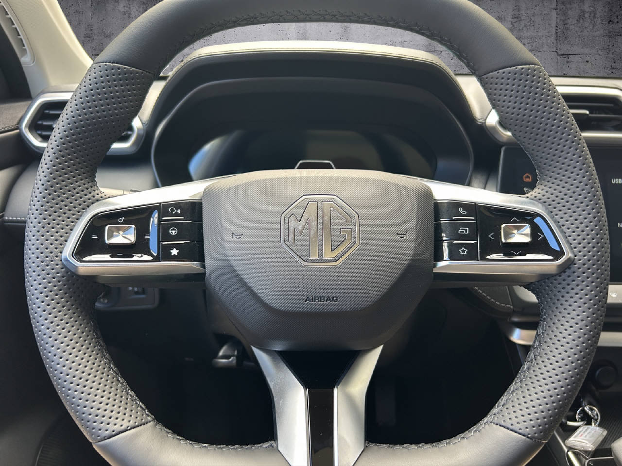 MG ZS 1.5 Hybrid+ Luxury, Hybride Integrale Benzina/Elettrica, Auto nuove, Automatico - 7