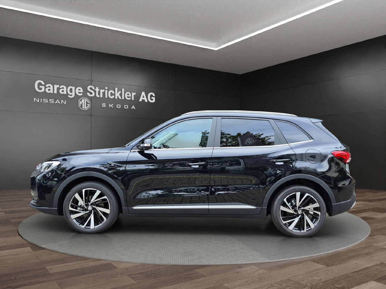 MG ZS 1.5 Hybrid+ Luxury Sunroof, Hybride Intégral Essence/Électricité, Voiture nouvelle, Automatique - 2
