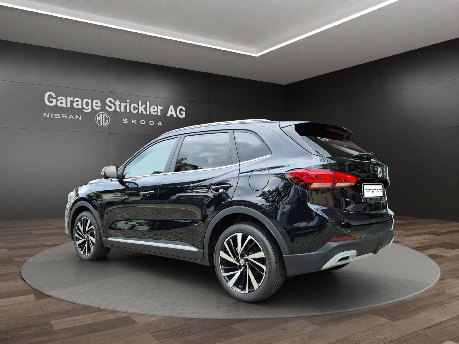 MG ZS 1.5 Hybrid+ Luxury Sunroof, Hybride Intégral Essence/Électricité, Voiture nouvelle, Automatique - 3