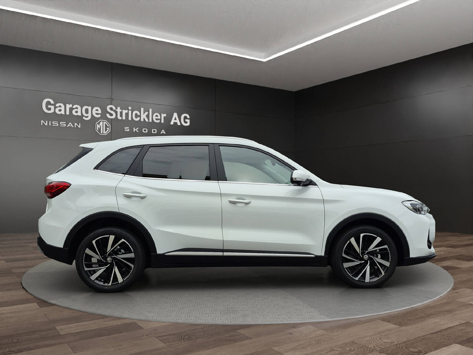 MG ZS 1.5 Hybrid+ Luxury Sunroof, Hybride Intégral Essence/Électricité, Voiture nouvelle, Automatique - 6