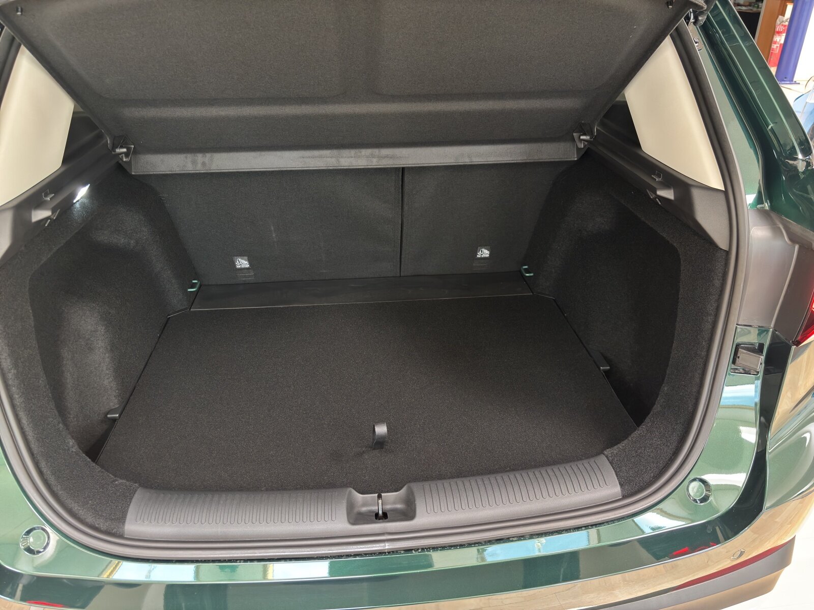 MG ZS 1.5 Hybrid+ Luxury, Essence, Voiture nouvelle, Automatique - 6