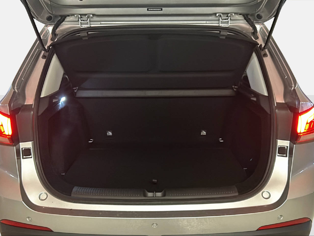 MG ZS 1.5 Hybrid+ Luxury, Hybride Intégral Essence/Électricité, Occasion / Utilisé, Automatique - 5
