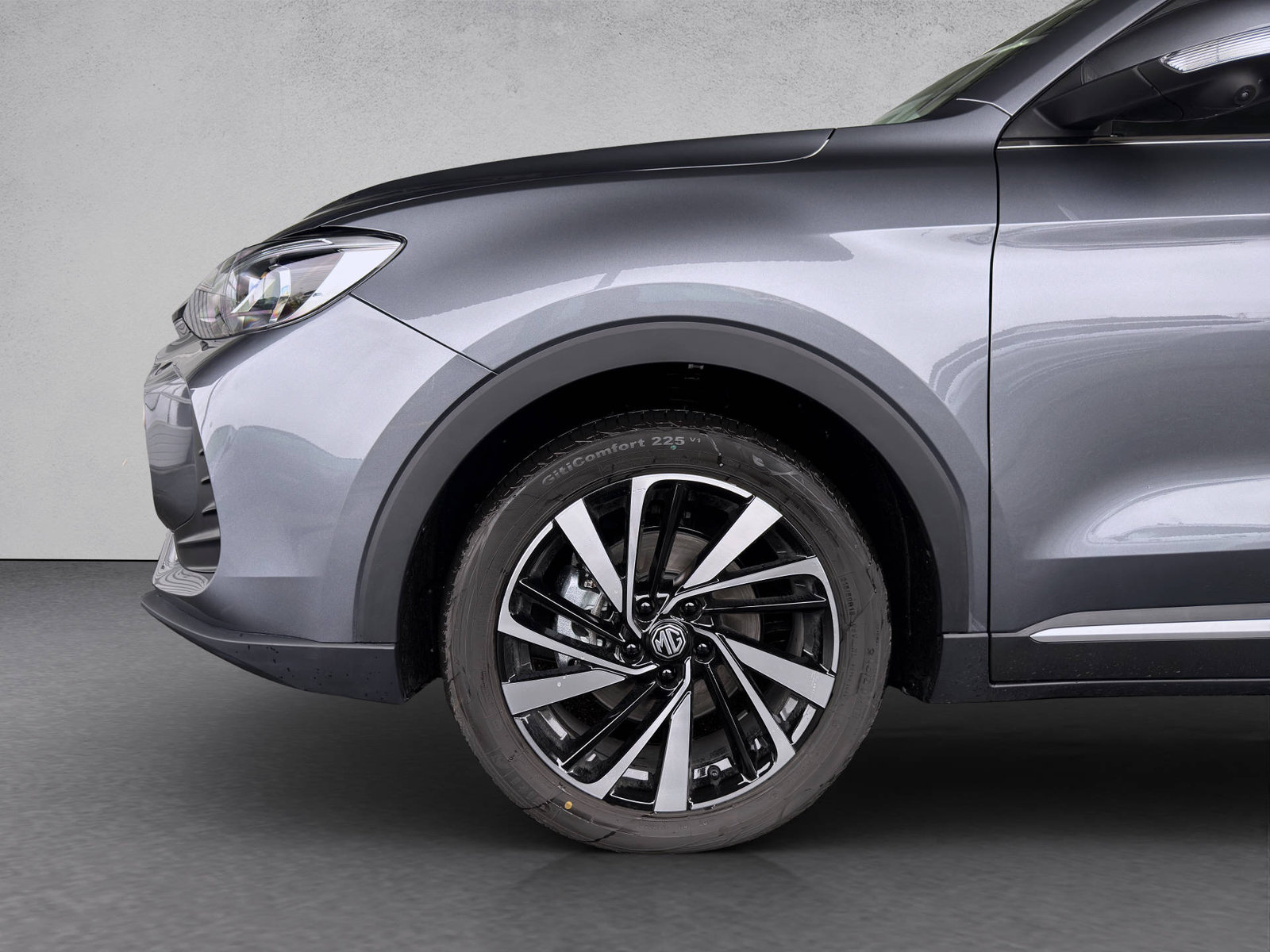 MG ZS 1.5 Hybrid+ Luxury, Hybride Integrale Benzina/Elettrica, Auto dimostrativa, Automatico - 3