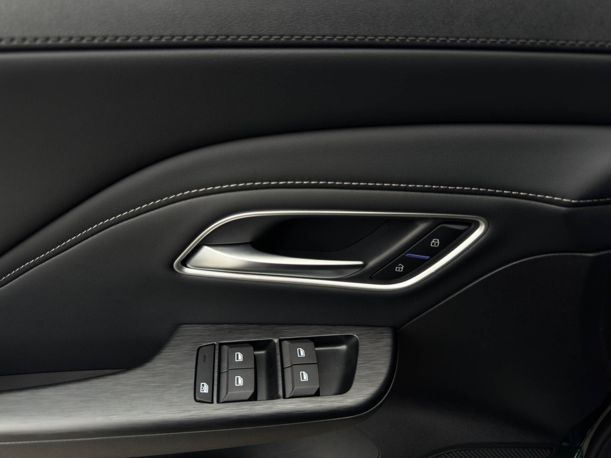 MG ZS 1.5 Hybrid+ Luxury, Full-Hybrid Petrol/Electric, New car, Automatic - 7