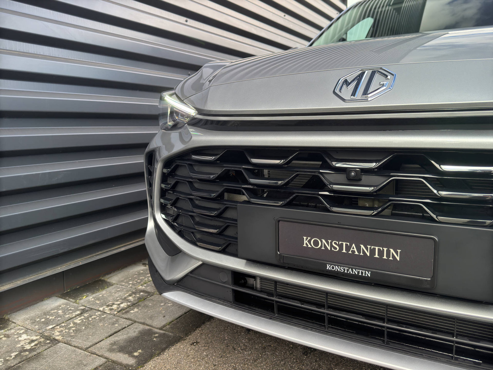 MG ZS 1.5 Hybrid+ Luxury, Voll-Hybrid Benzin/Elektro, Neuwagen, Automat - 7