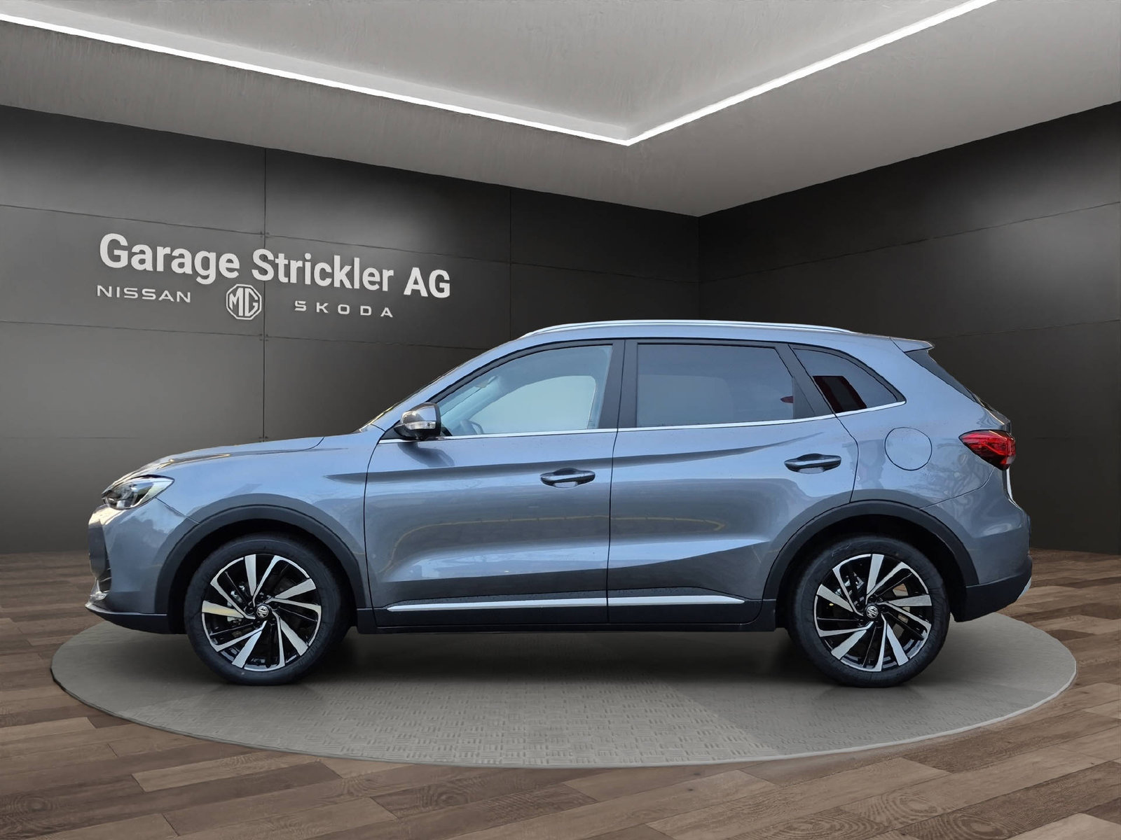 MG ZS 1.5 Hybrid+ Luxury, Hybride Integrale Benzina/Elettrica, Auto nuove, Automatico - 2